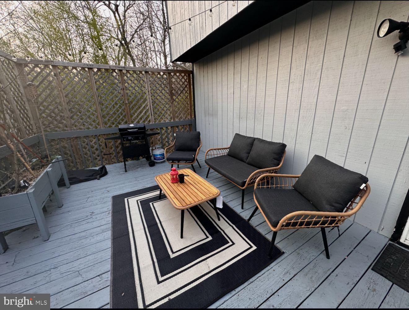 SAW CREEK ESTATES - Residential