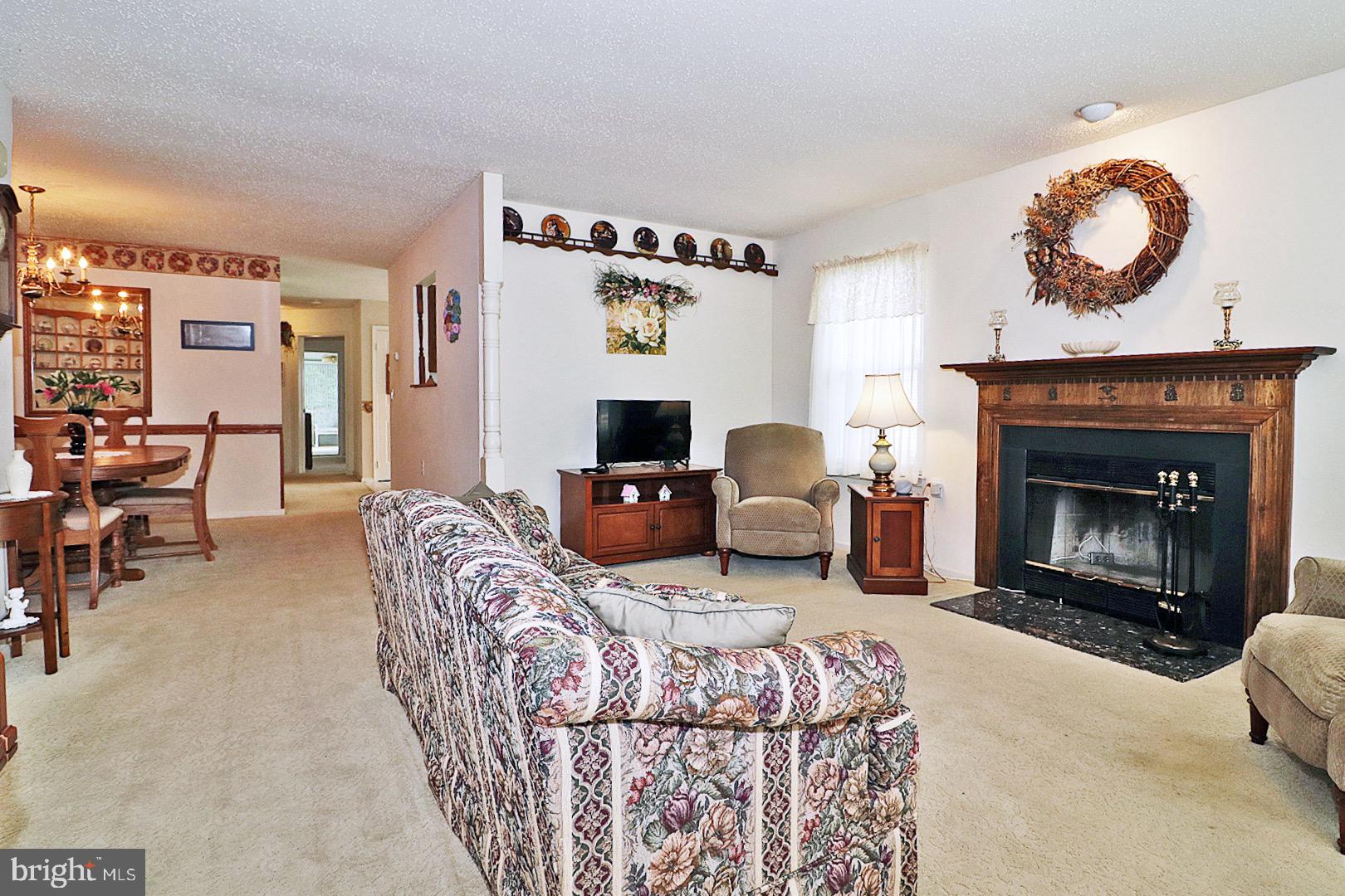 12 COTTONWOOD DRIVE