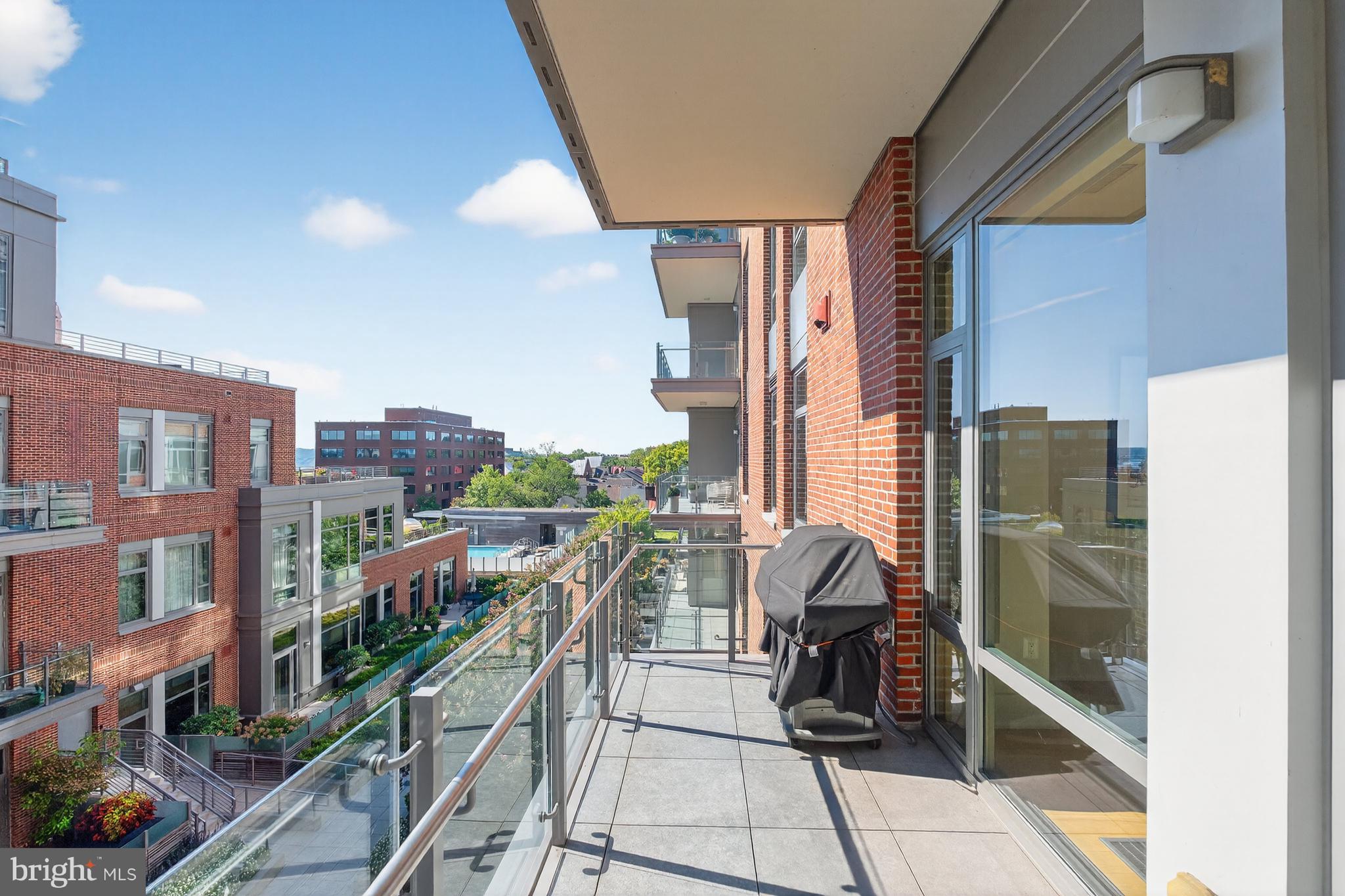 THE ORONOCO - Residential