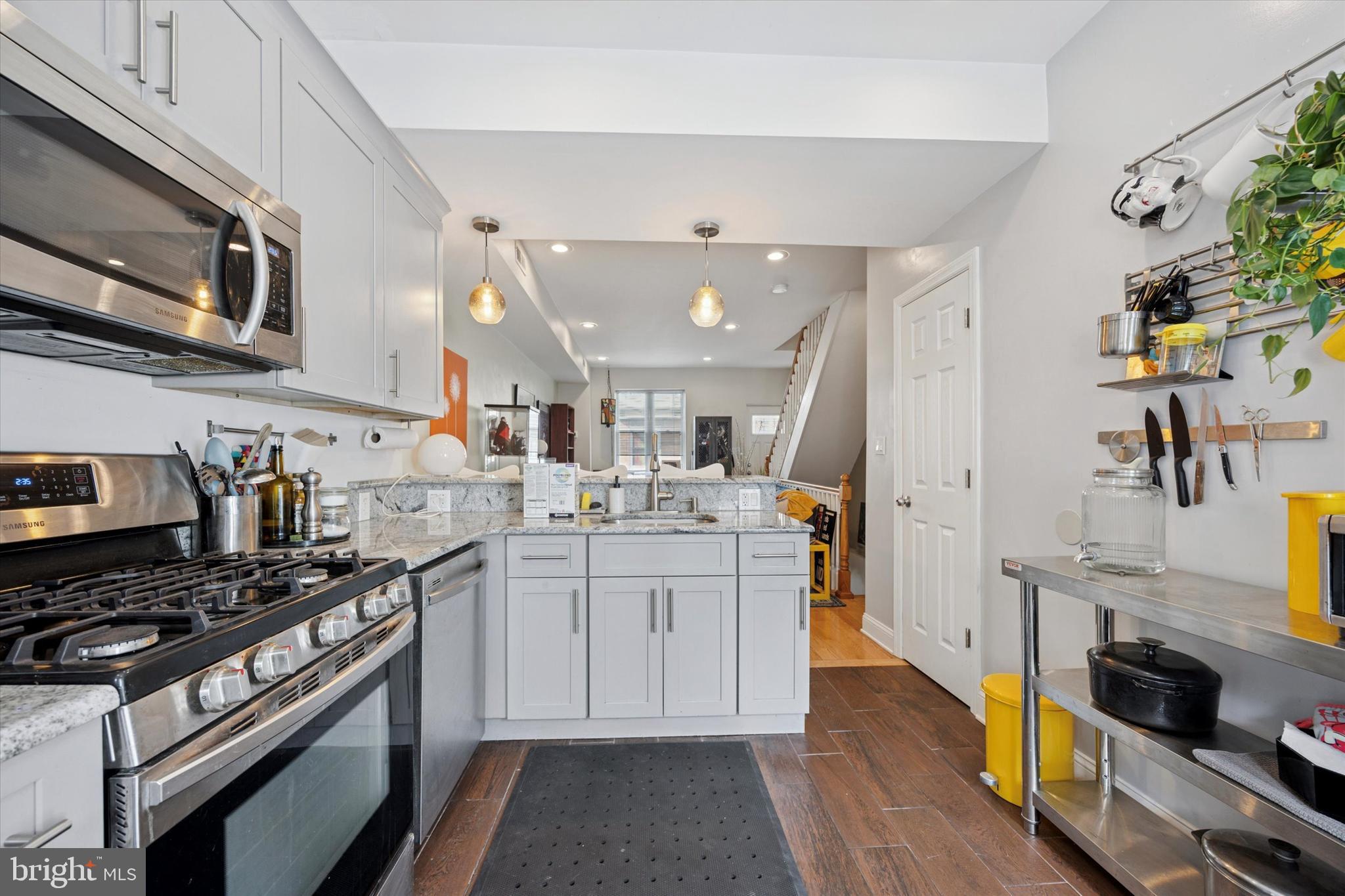 WEST PASSYUNK - Residential