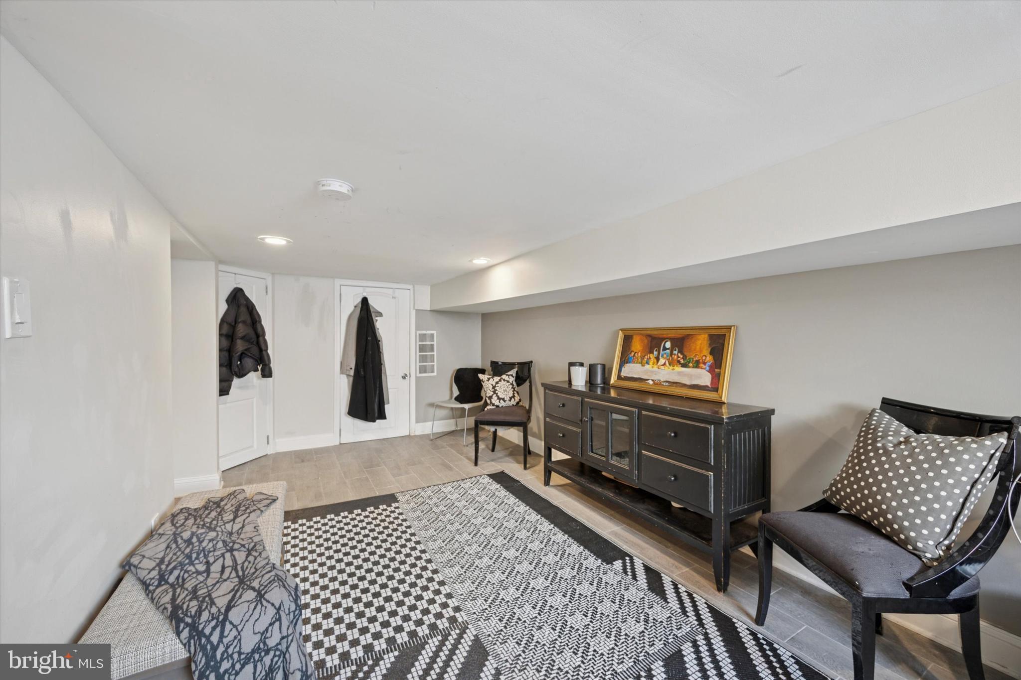 WEST PASSYUNK - Residential