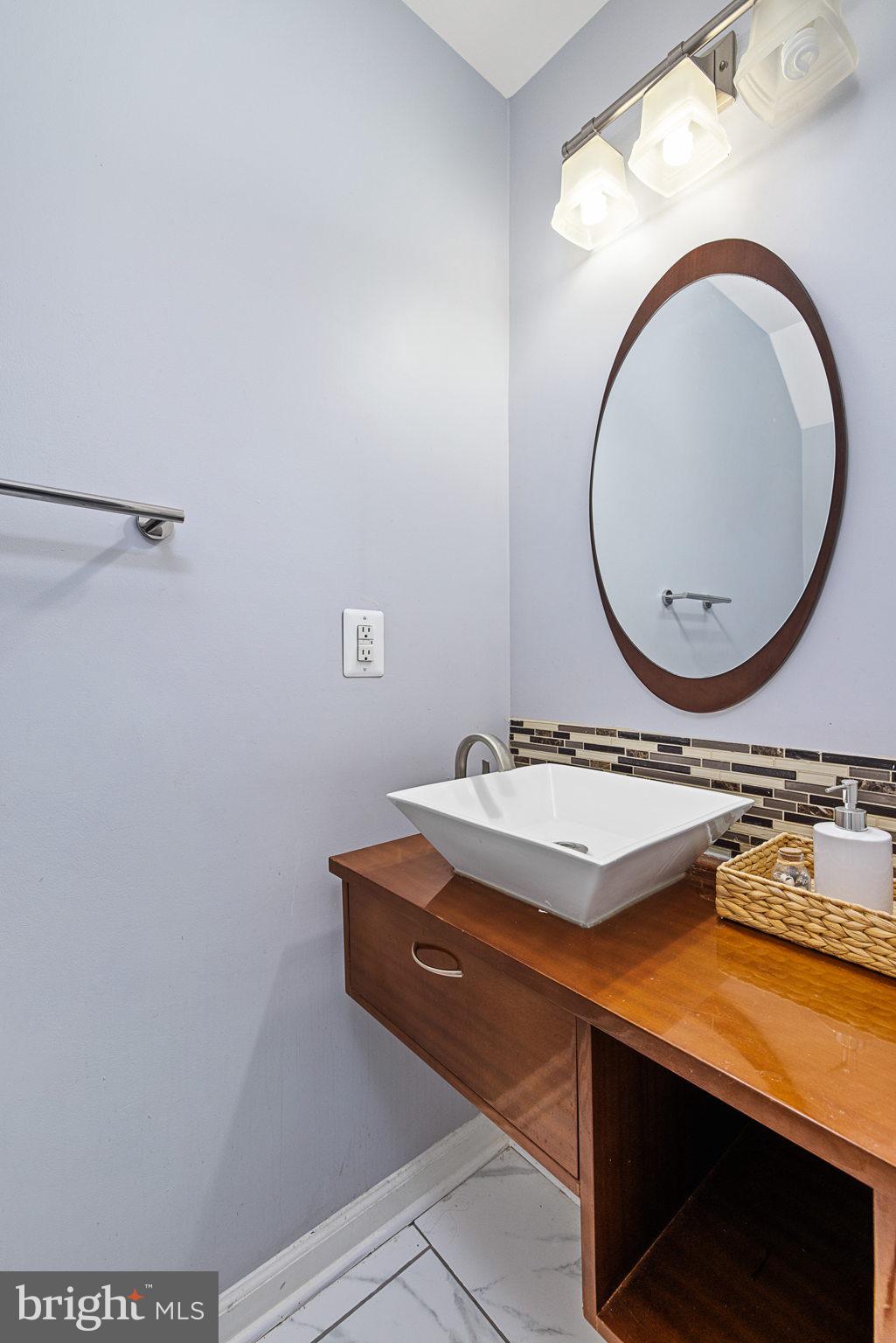 DALE CITY - Residential