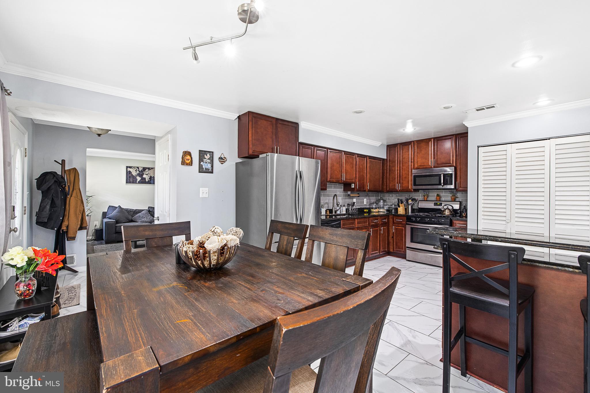 DALE CITY - Residential