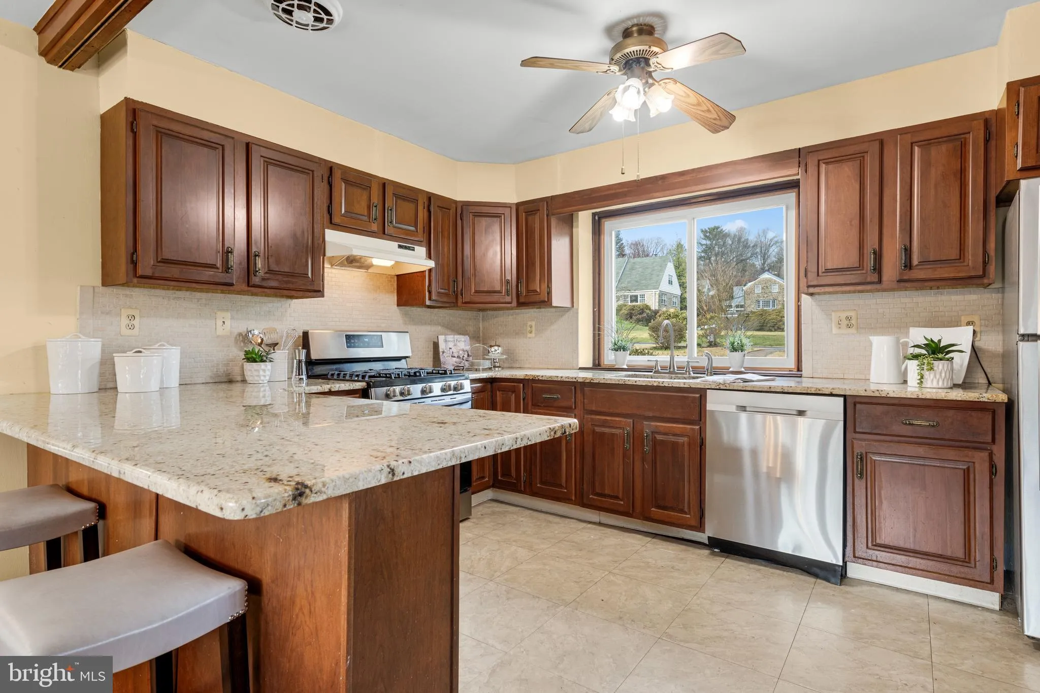 Wallingford, Pennsylvania 19086, United States, 4 Bedrooms Bedrooms, ,4 BathroomsBathrooms,Residential,Active,86812