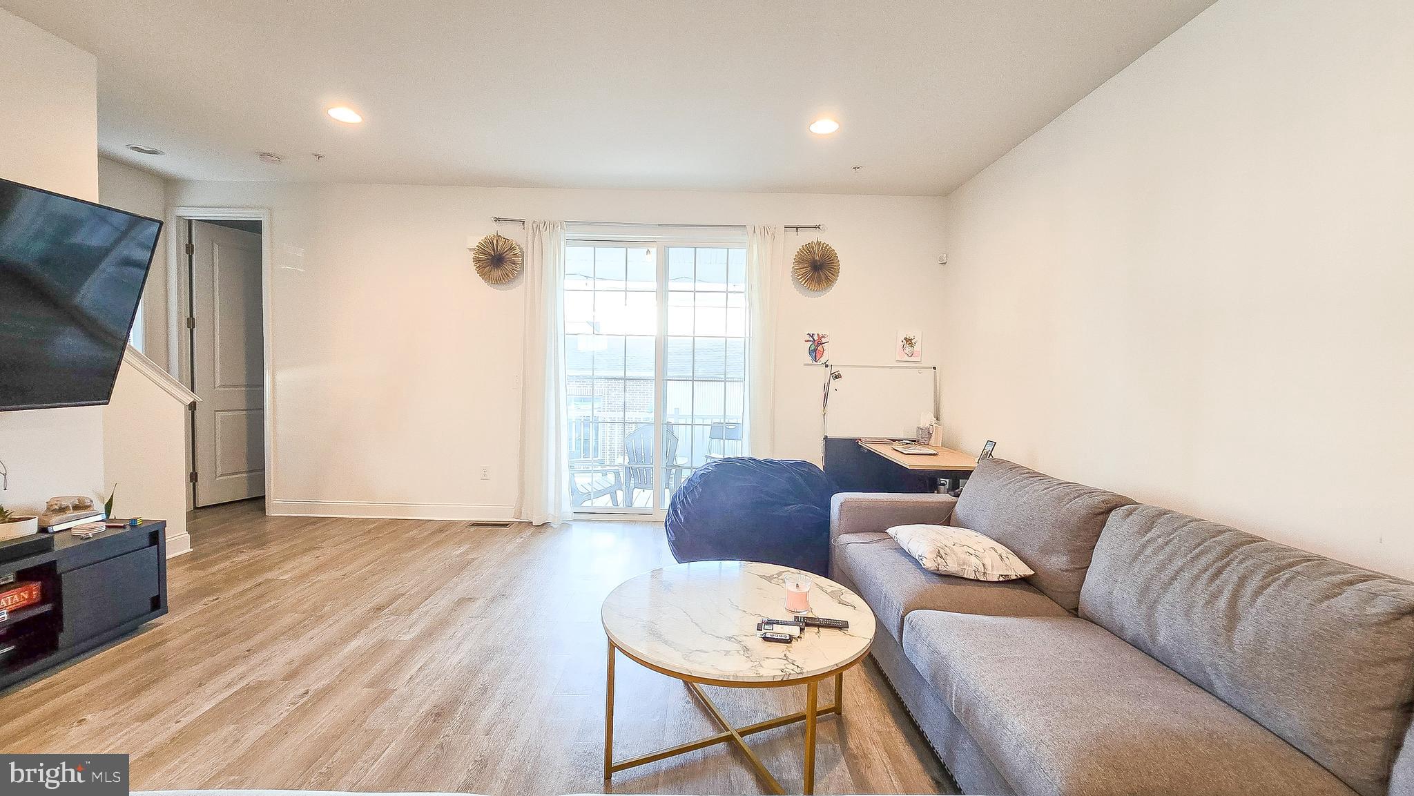 ARCONA - Residential Lease