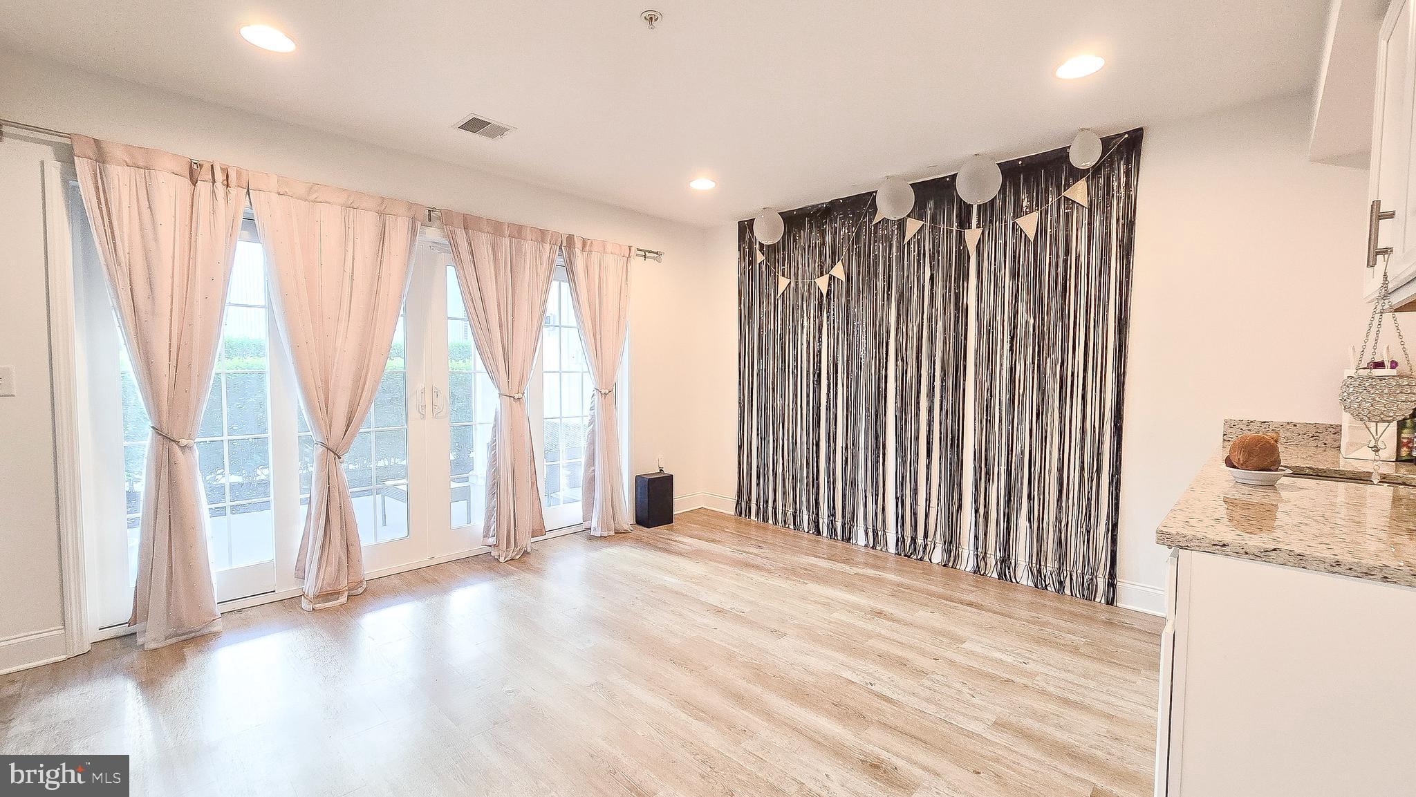 ARCONA - Residential Lease