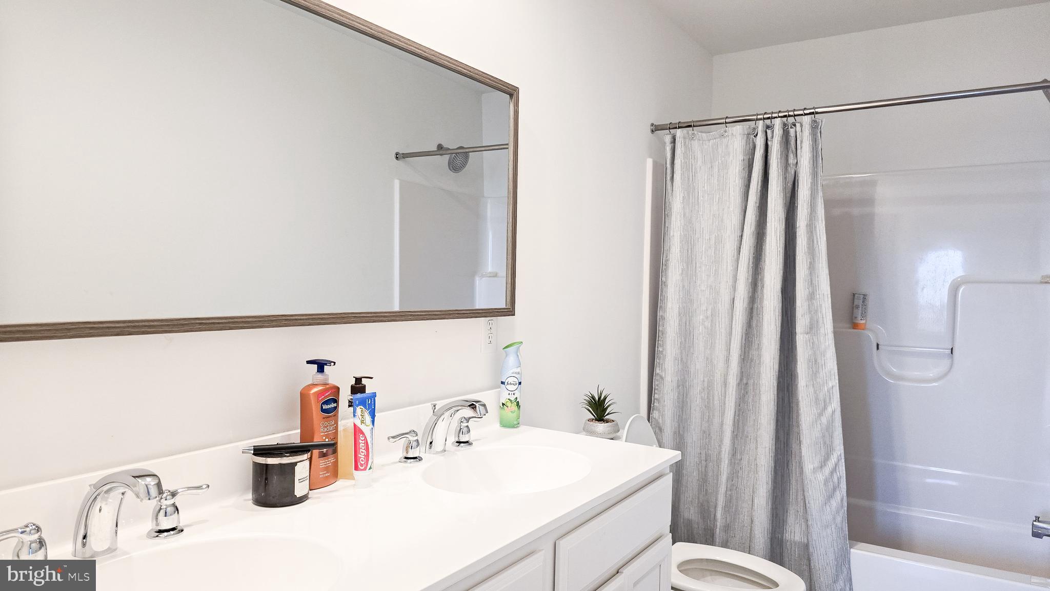 ARCONA - Residential Lease