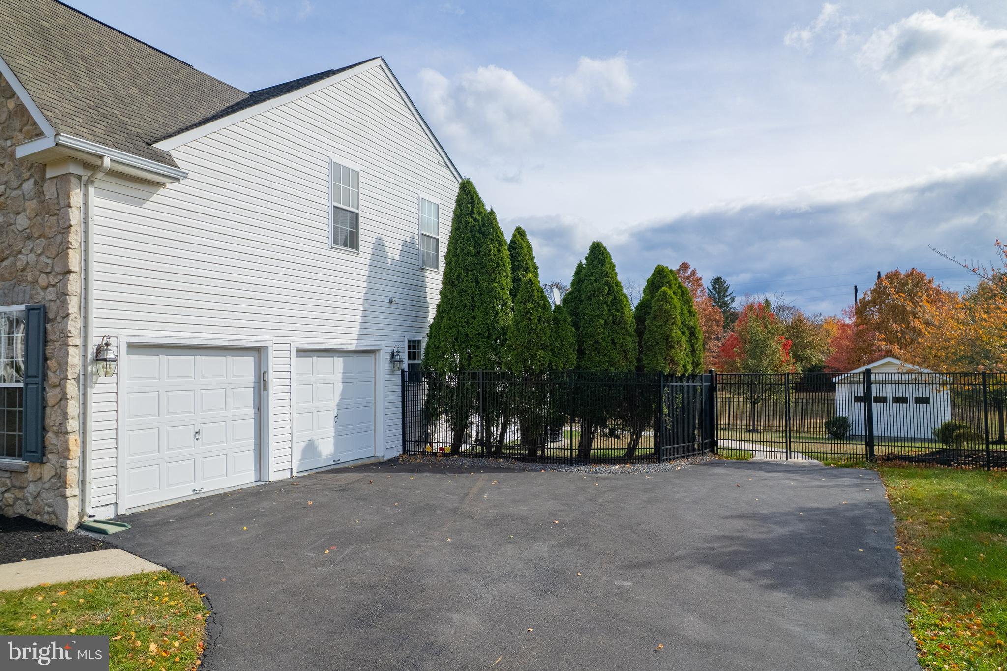 LOWER MAKEFIELD - Residential