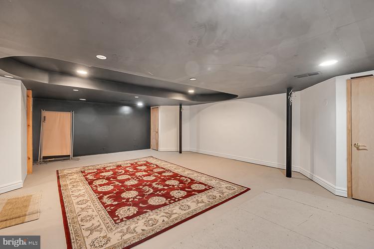 LOWER MAKEFIELD - Residential