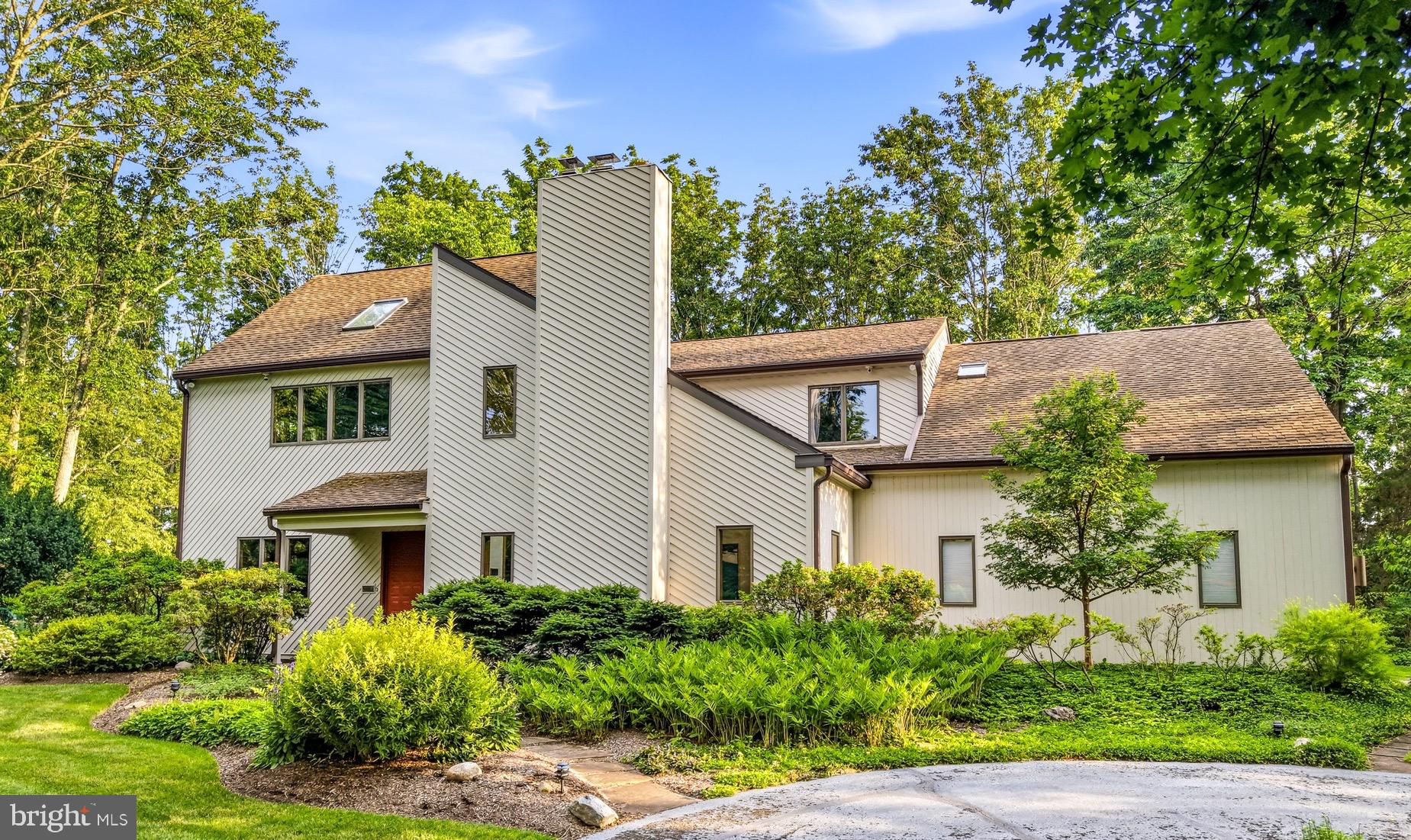 4029 DEVONSHIRE DRIVE