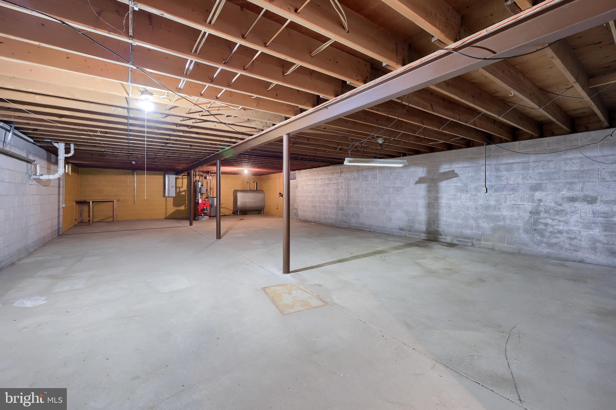 DERRY TOWNSHIP - Residential