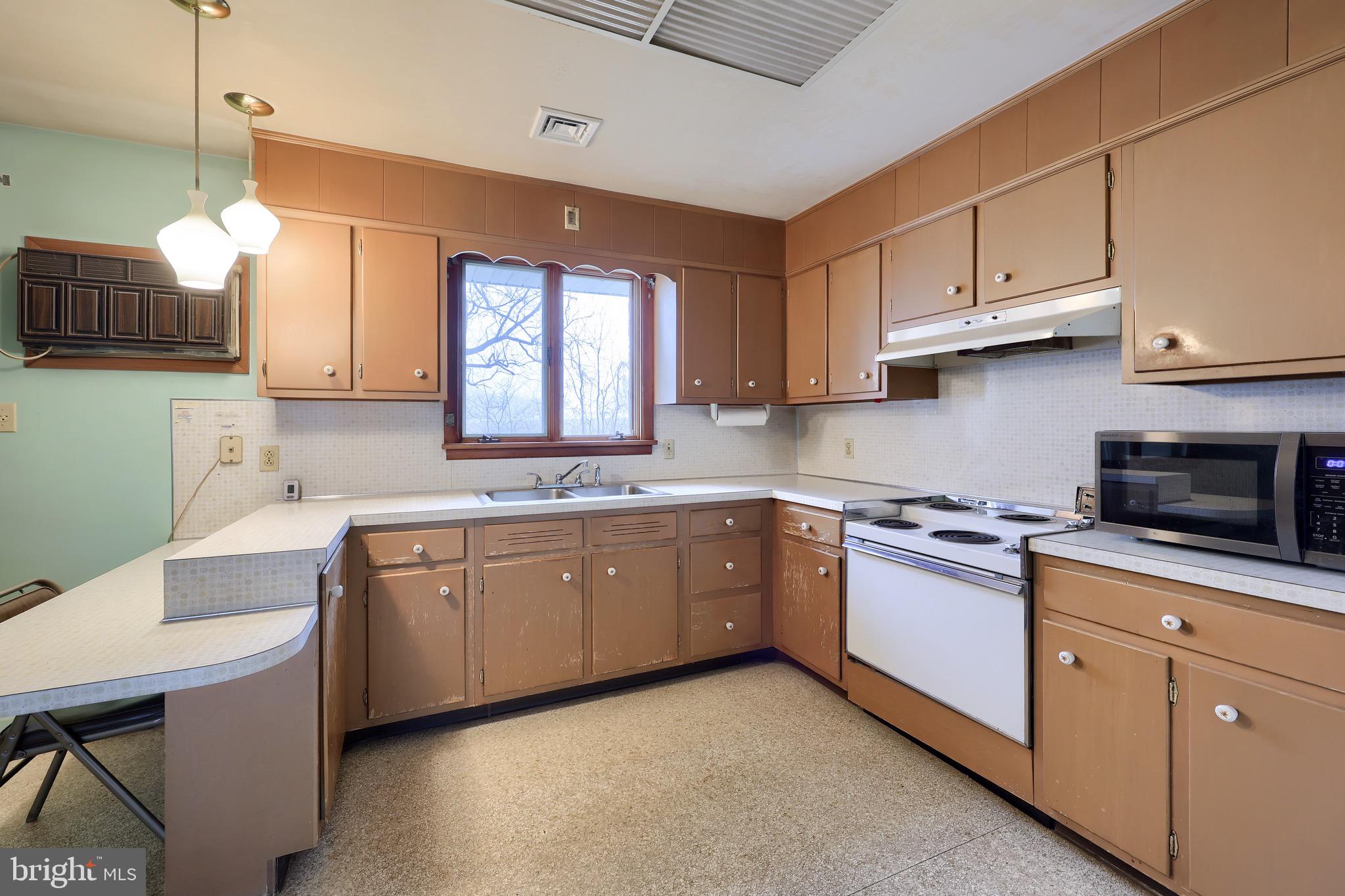 DERRY TOWNSHIP - Residential