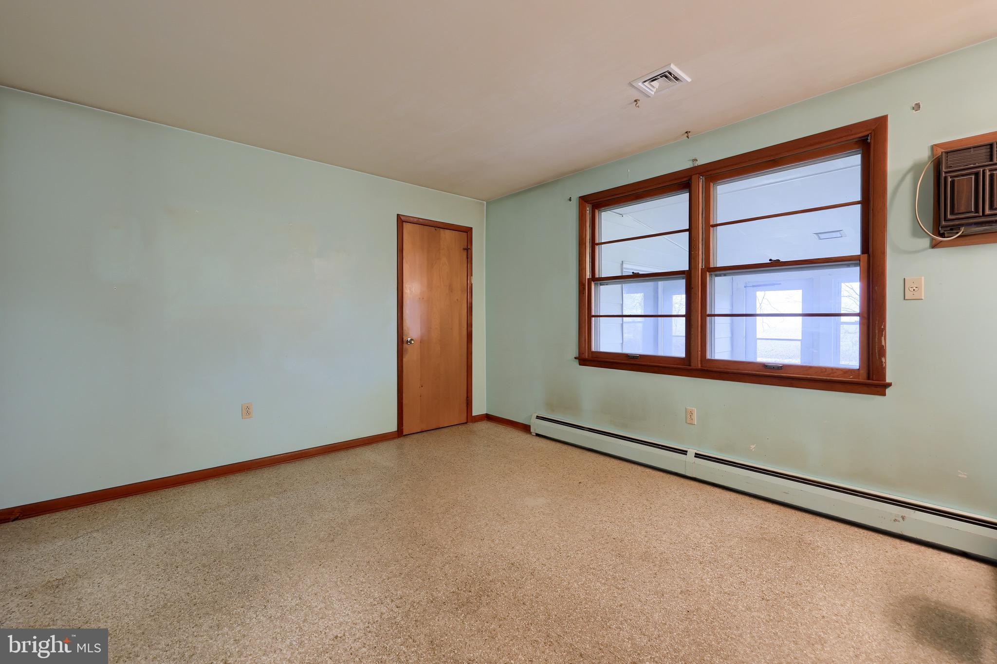 DERRY TOWNSHIP - Residential