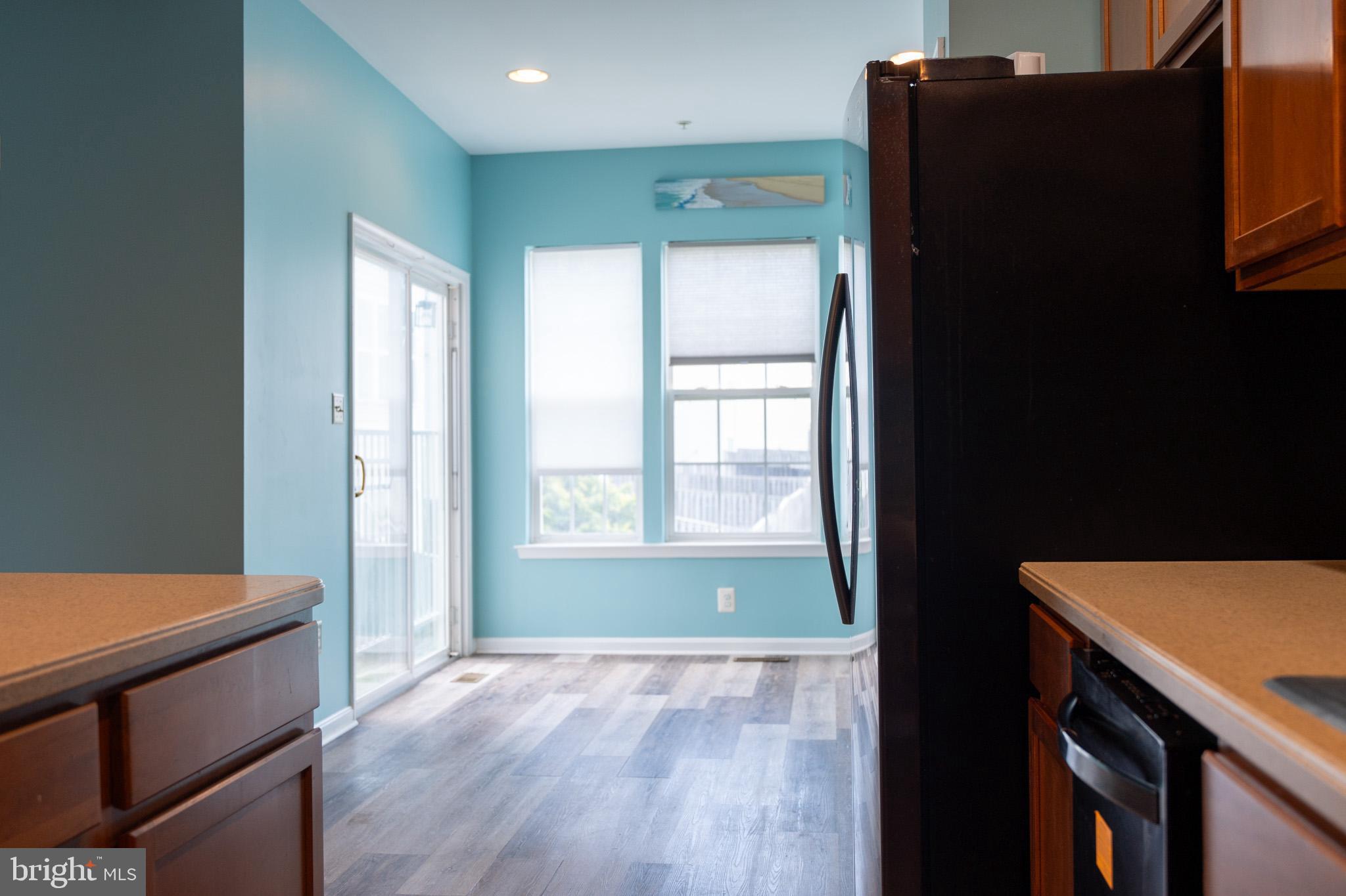 WESTBURY - Residential Lease