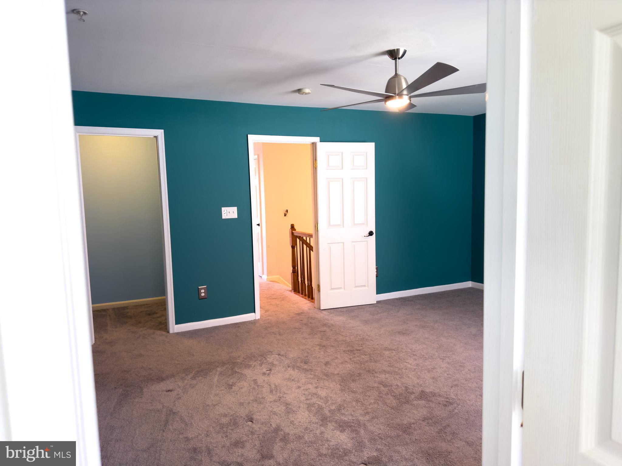 WESTBURY - Residential Lease