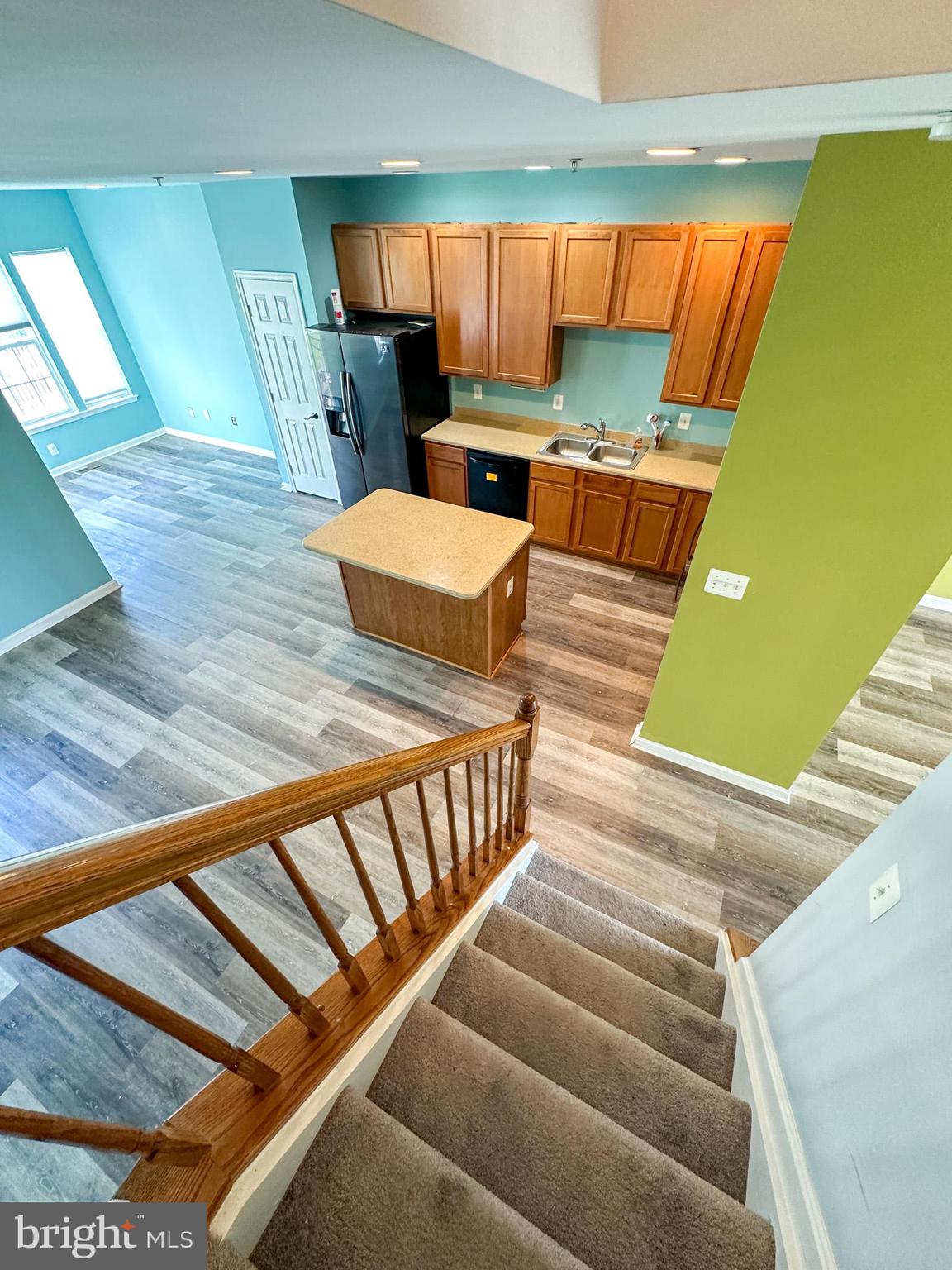 WESTBURY - Residential Lease