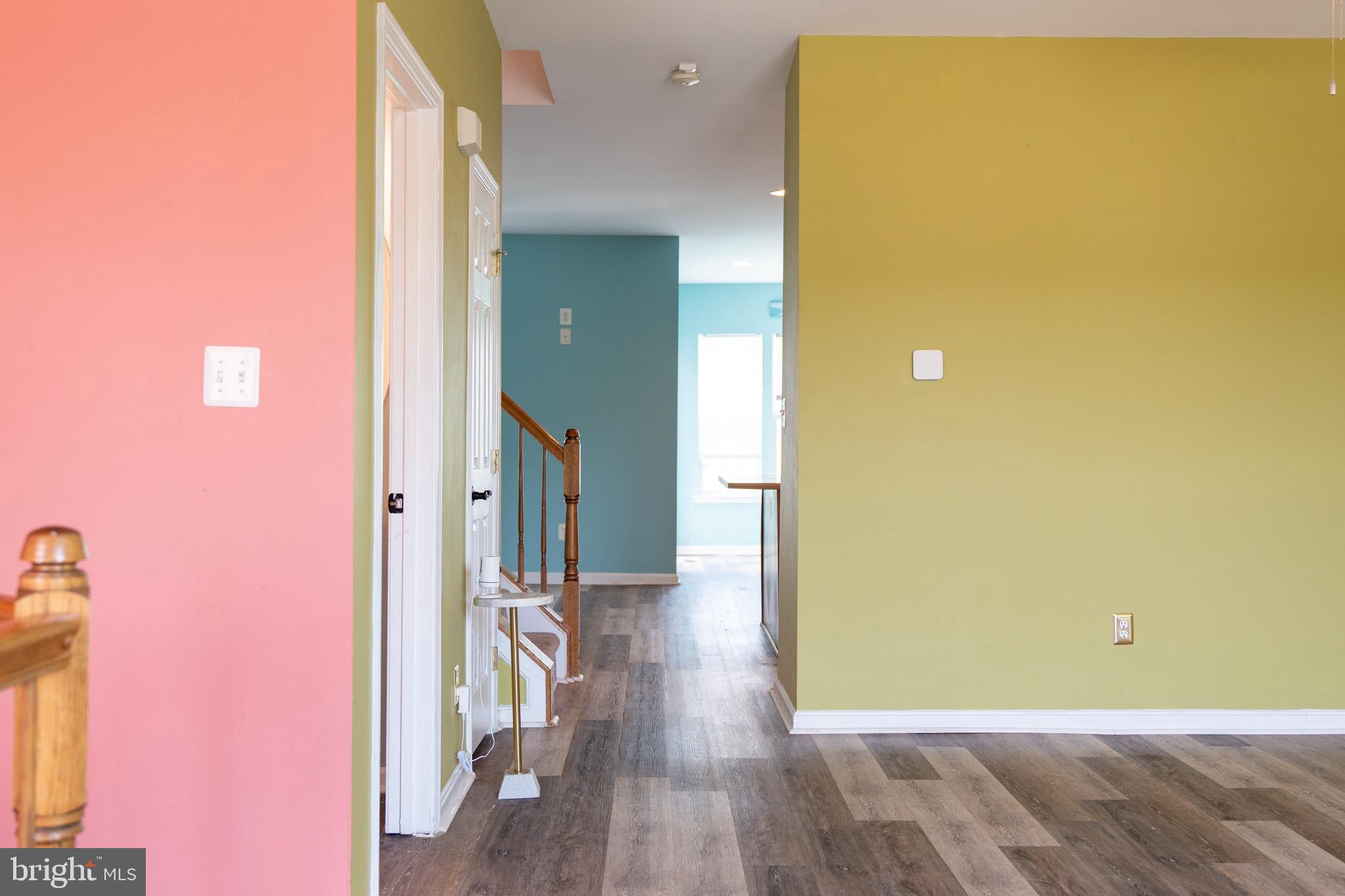 WESTBURY - Residential Lease