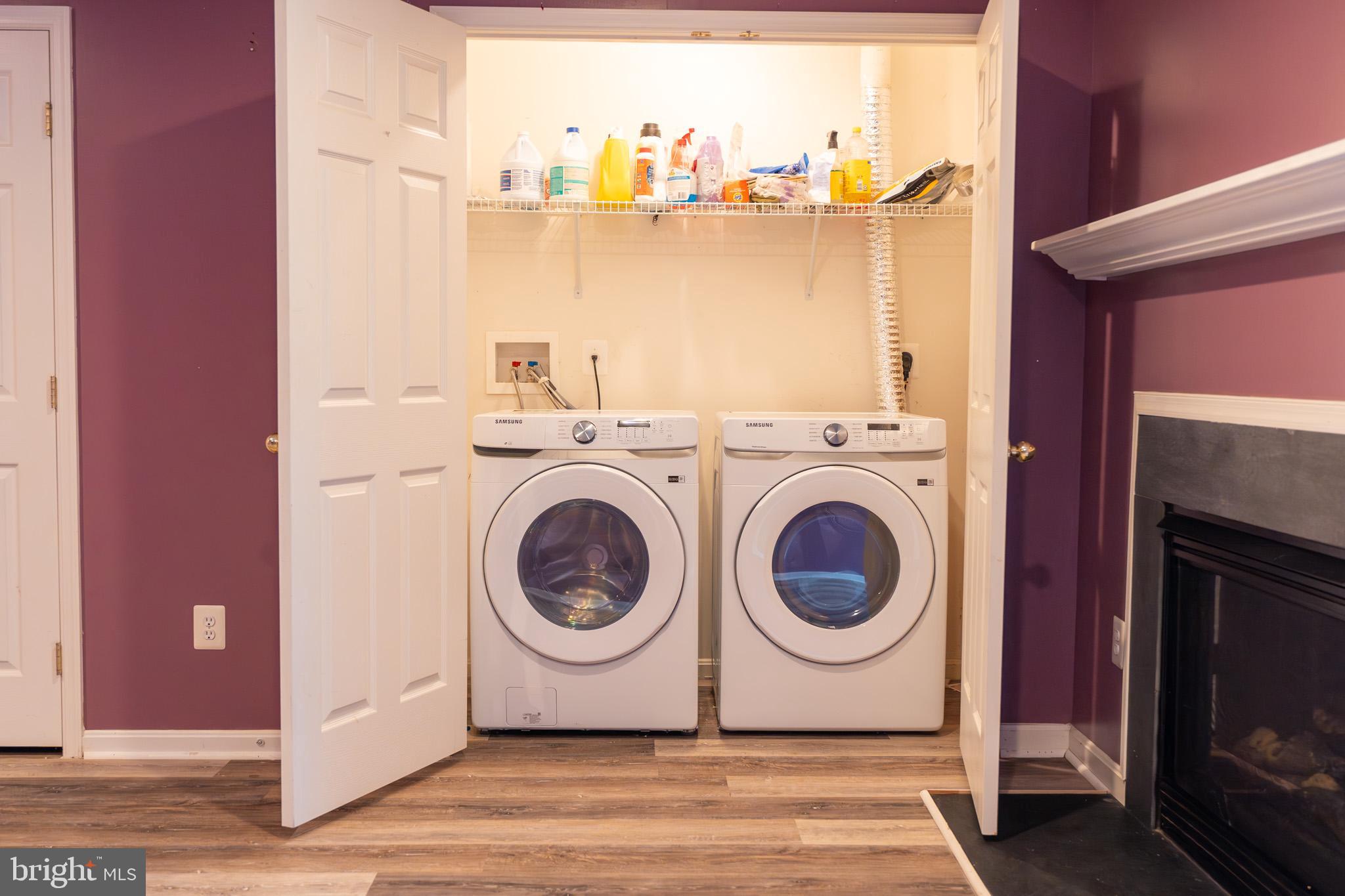 WESTBURY - Residential Lease