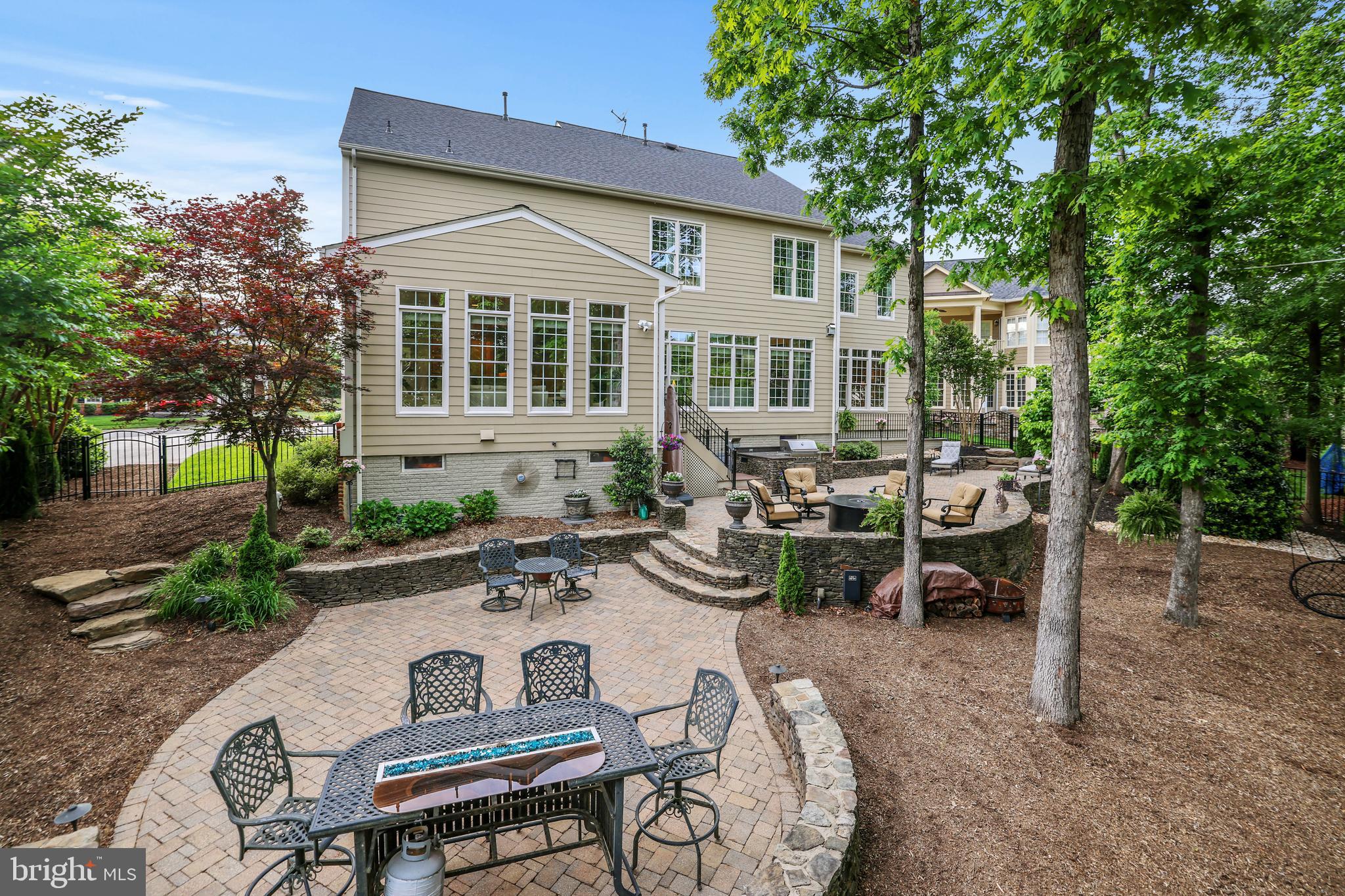 LANSDOWNE - Residential