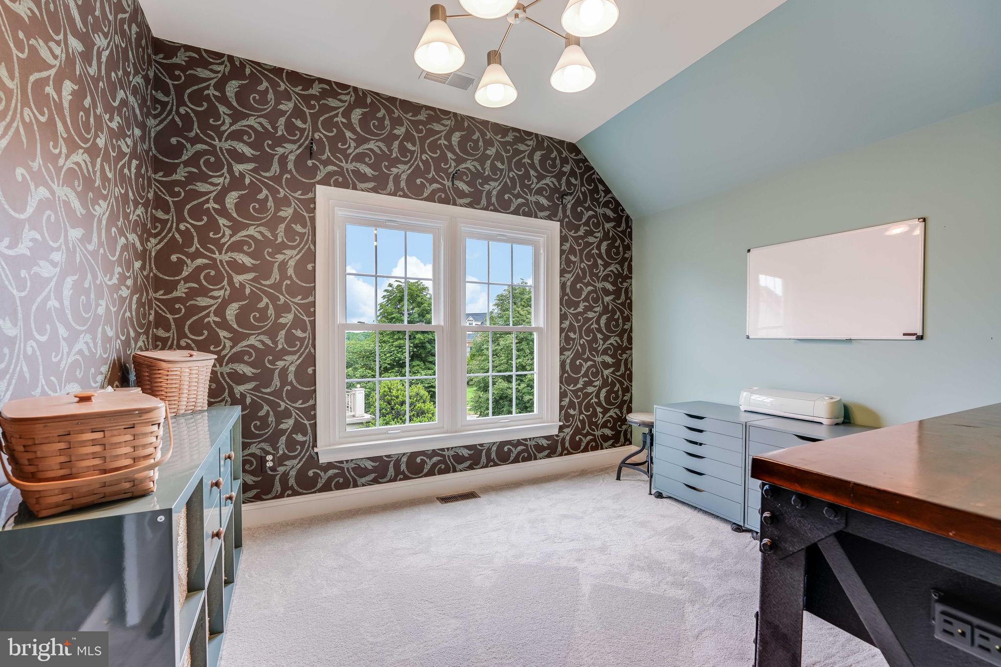 LANSDOWNE - Residential