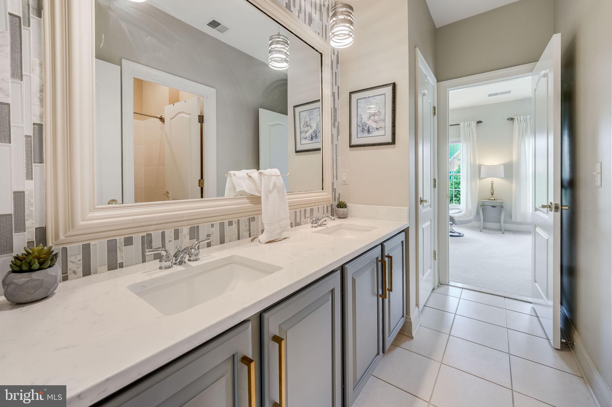 LANSDOWNE - Residential