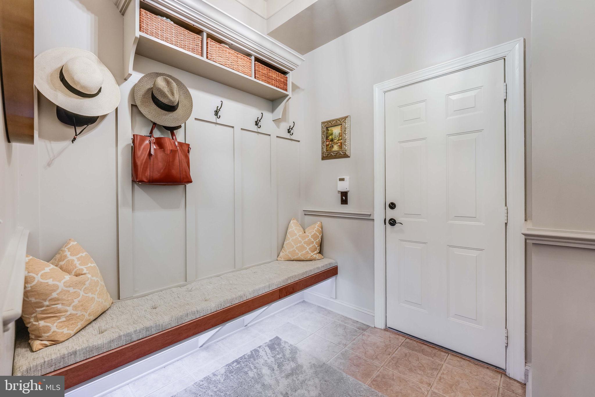 LANSDOWNE - Residential