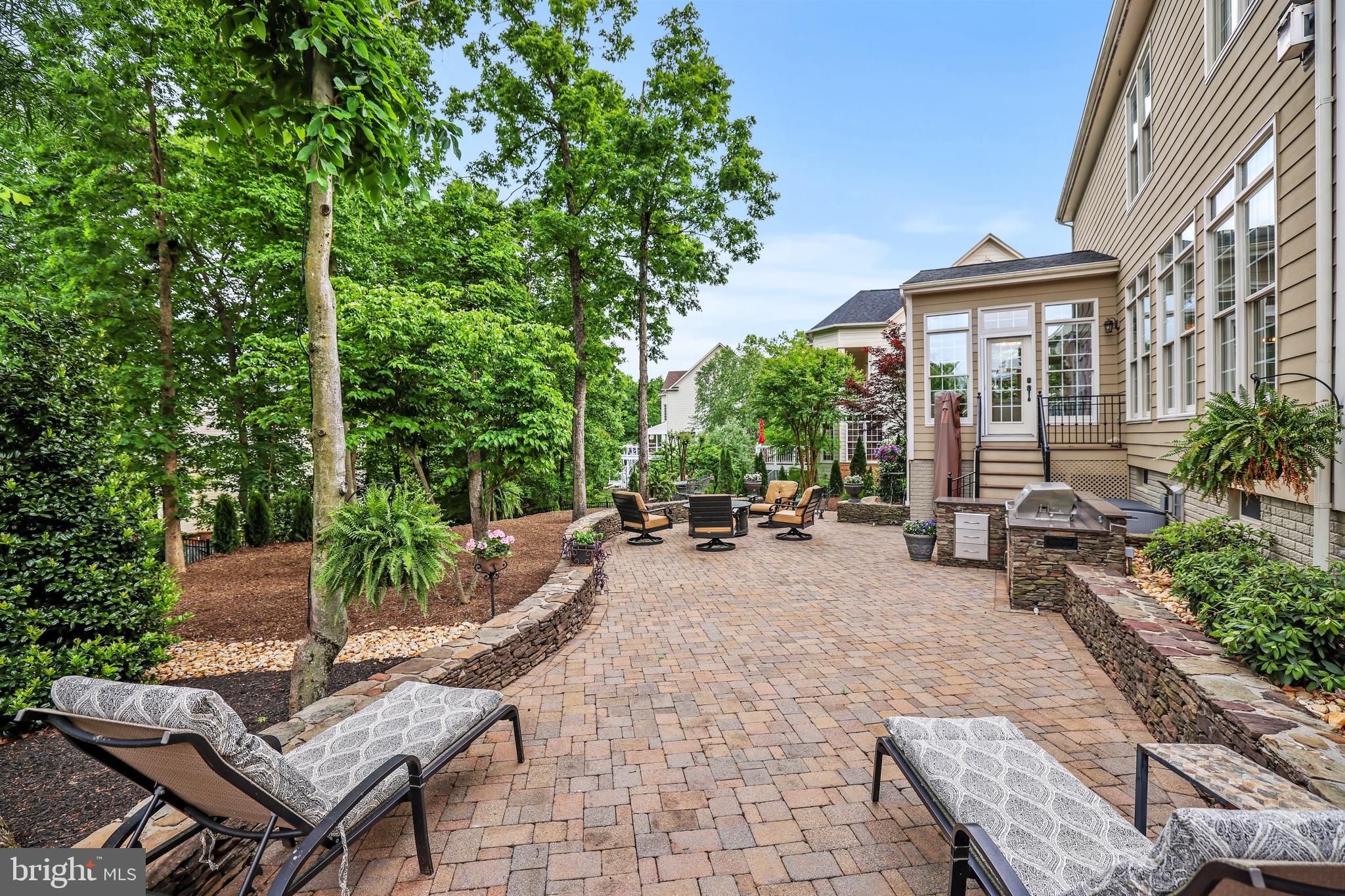 LANSDOWNE - Residential