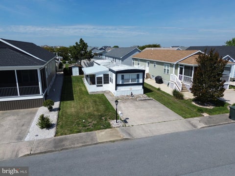 Mobile Home For Sale - 163 Clam Shell Road<br/> OCEAN CITY, MD 21842