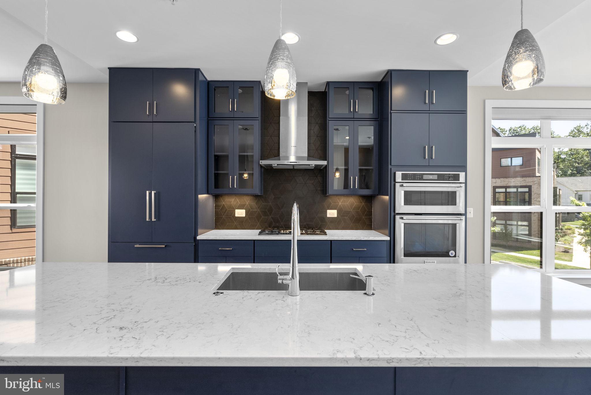 TOWER OAKS - Residential