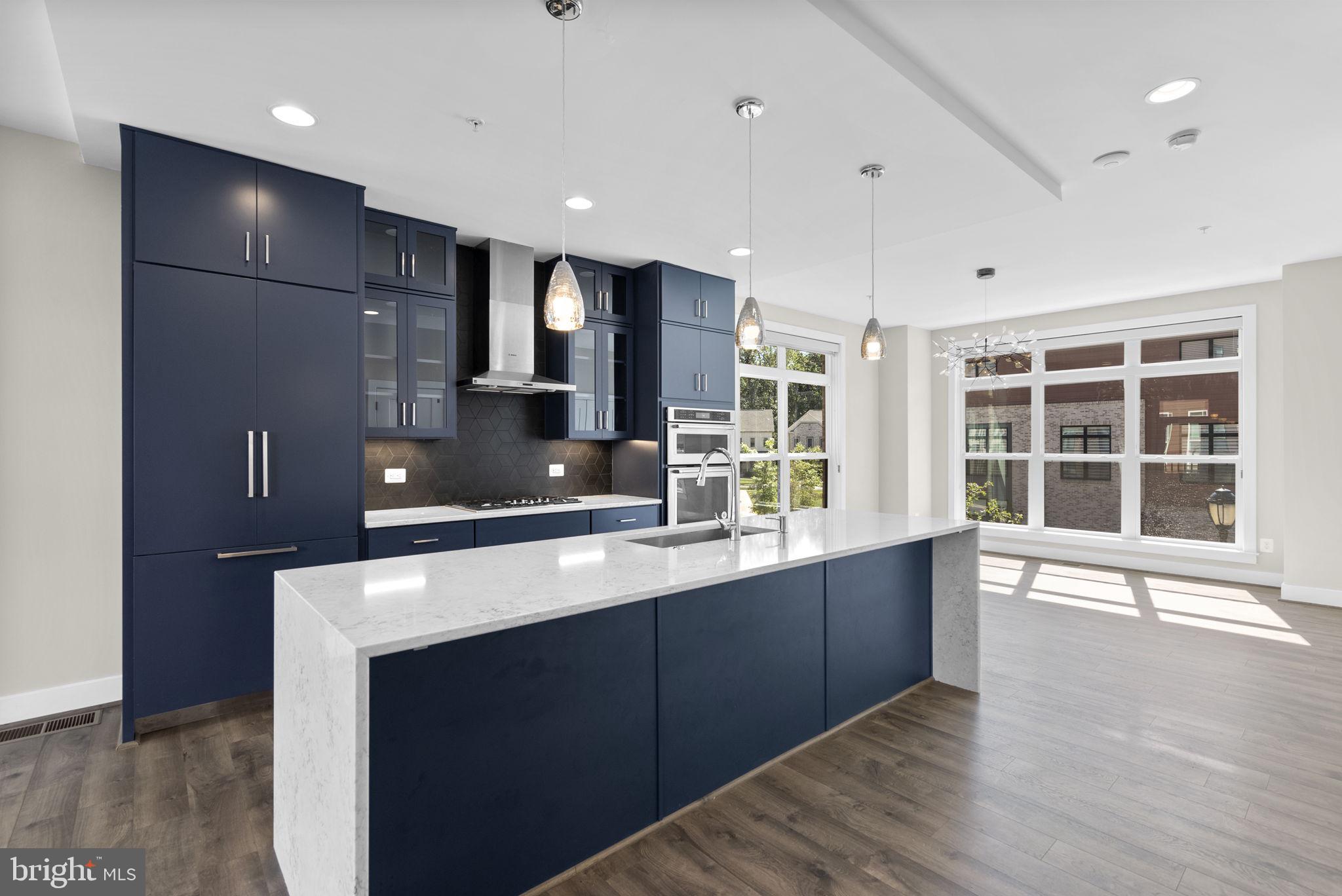 TOWER OAKS - Residential