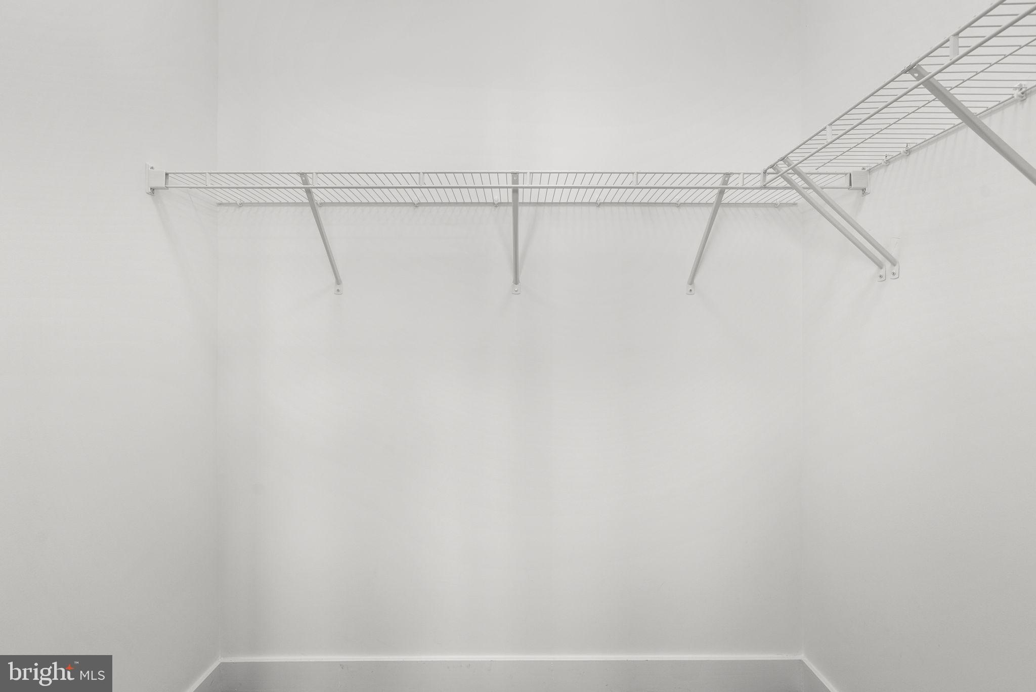 TOWER OAKS - Residential