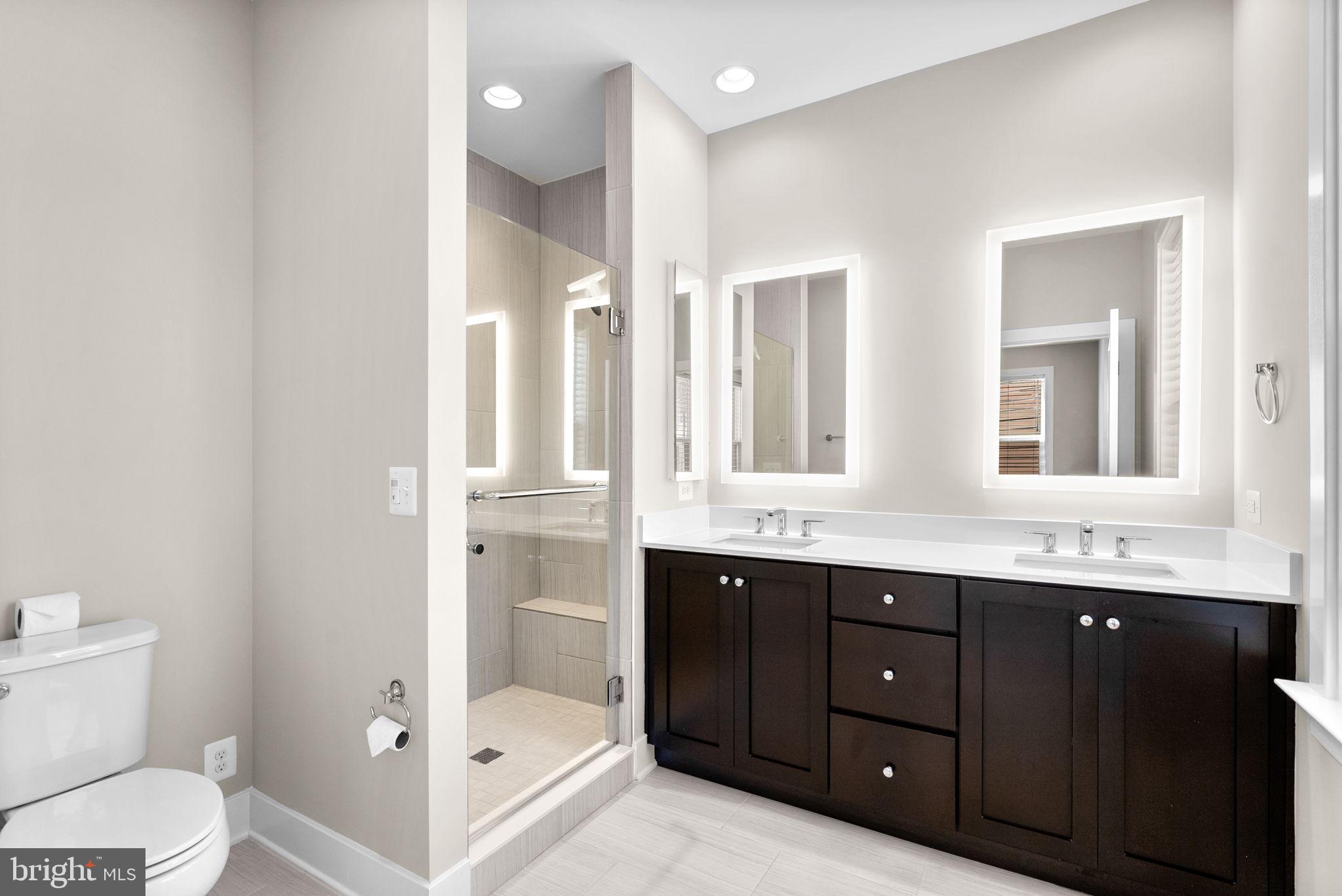 TOWER OAKS - Residential