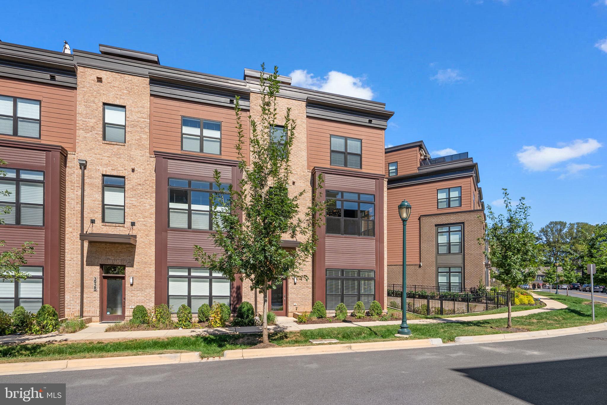 3927 CRANES BILL COURT