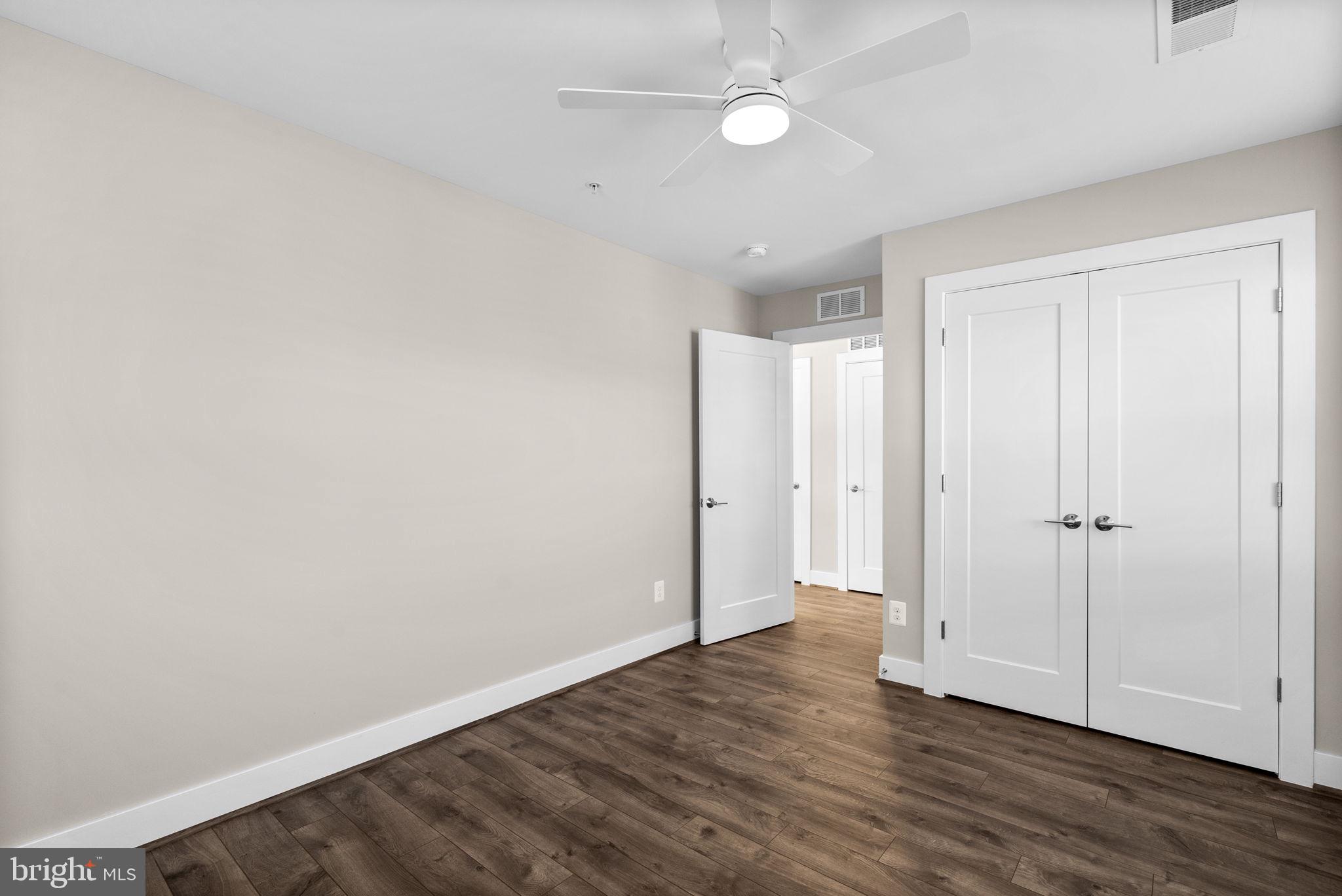 TOWER OAKS - Residential