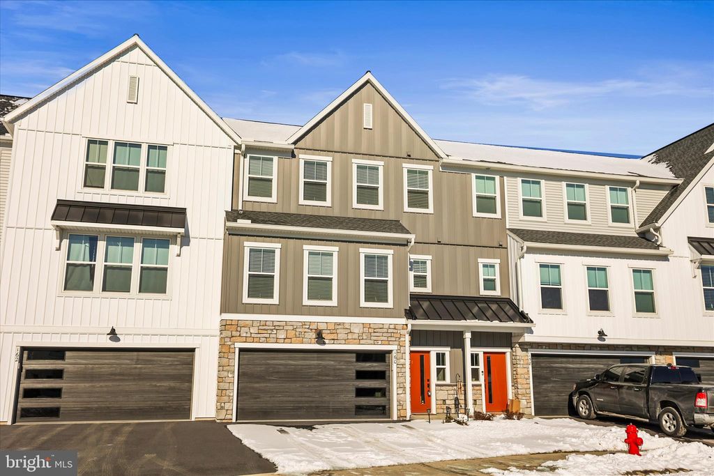 Photo of 160 Marissa Court, NEWMANSTOWN, PA 17073 (MLS # PALN2024472)