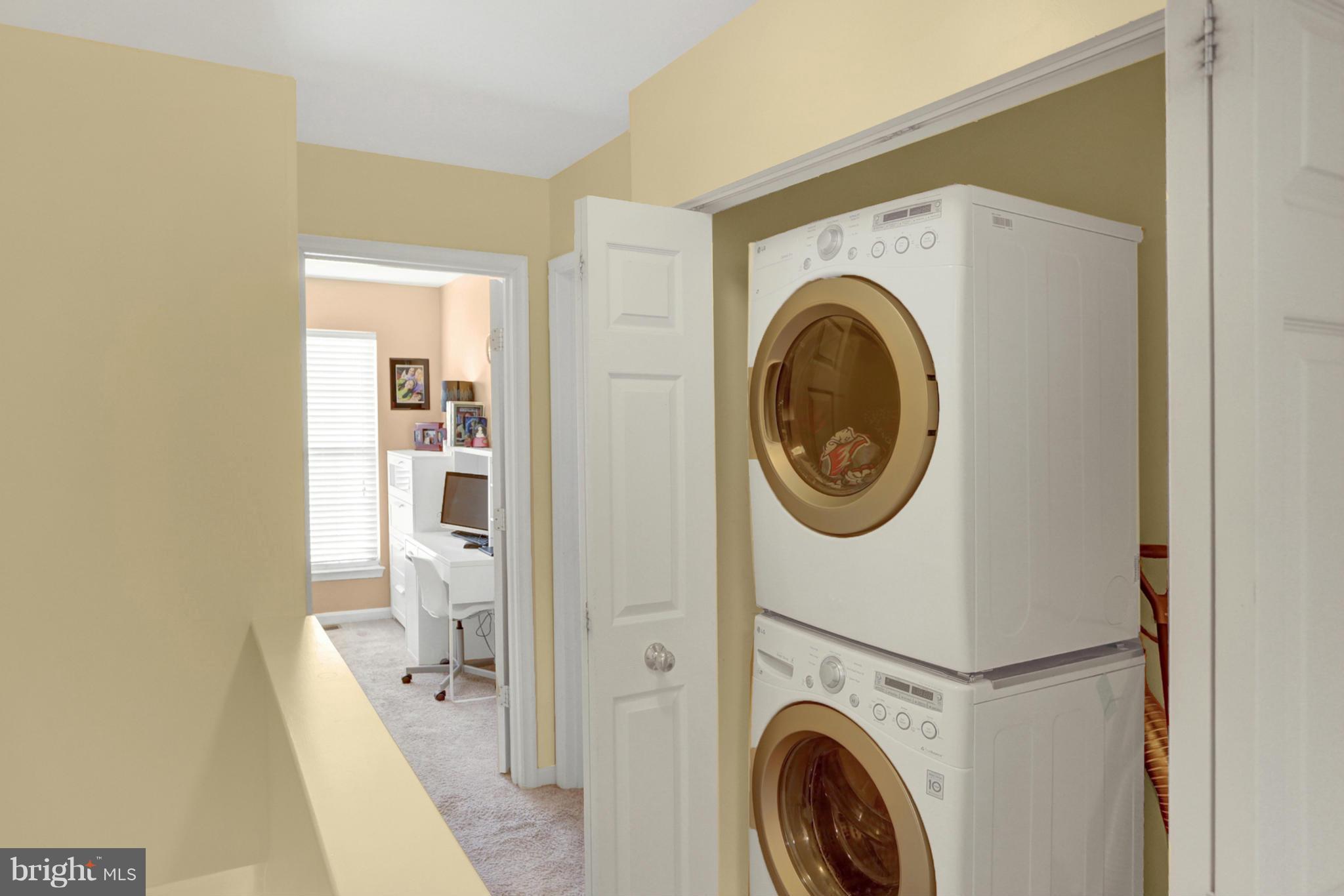 CLOVERLEAF COMMONS - Residential