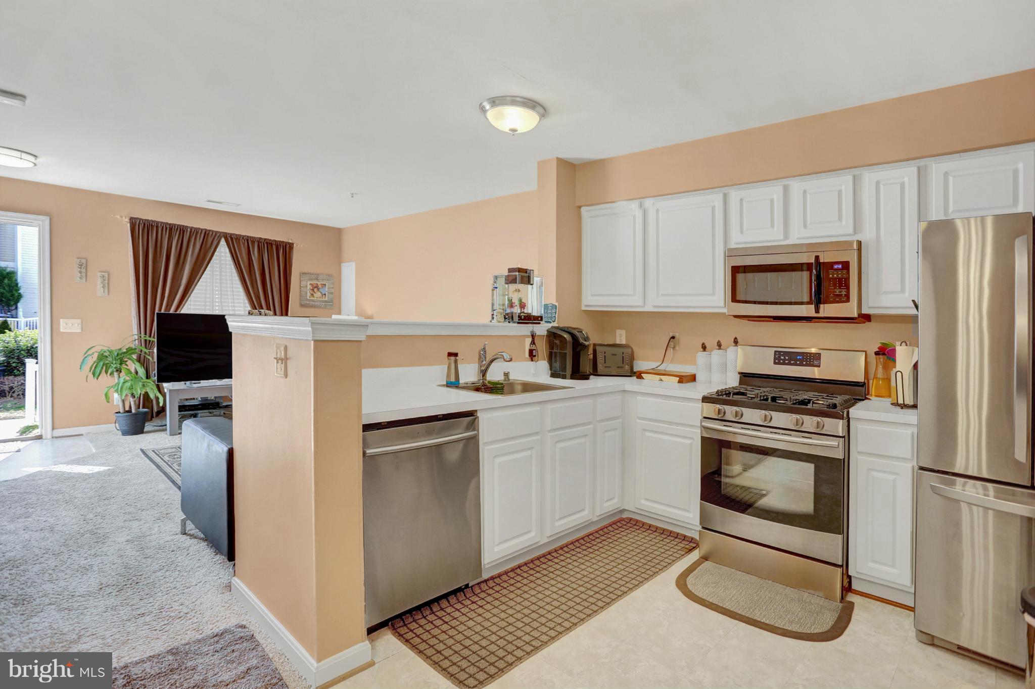 CLOVERLEAF COMMONS - Residential