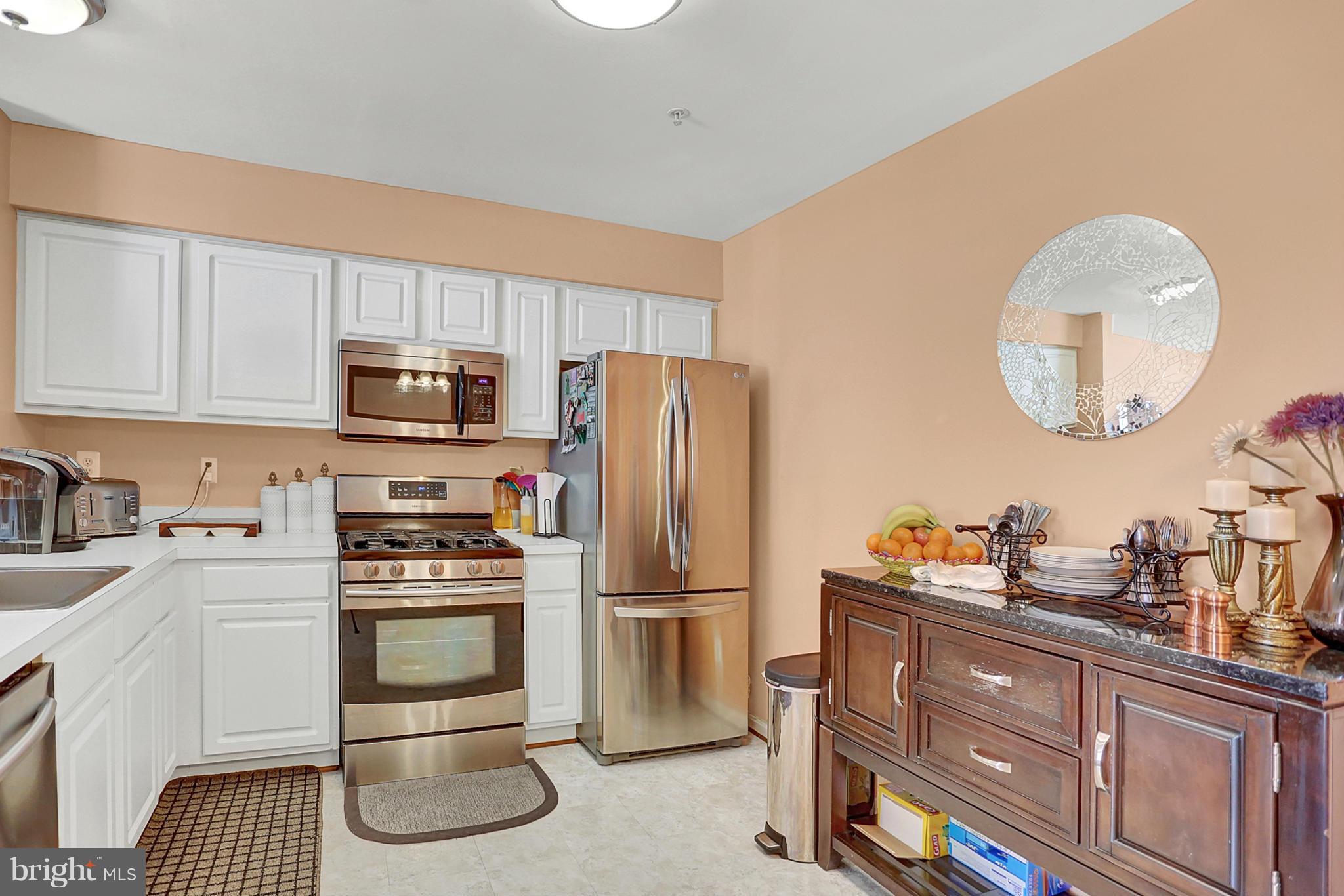 CLOVERLEAF COMMONS - Residential