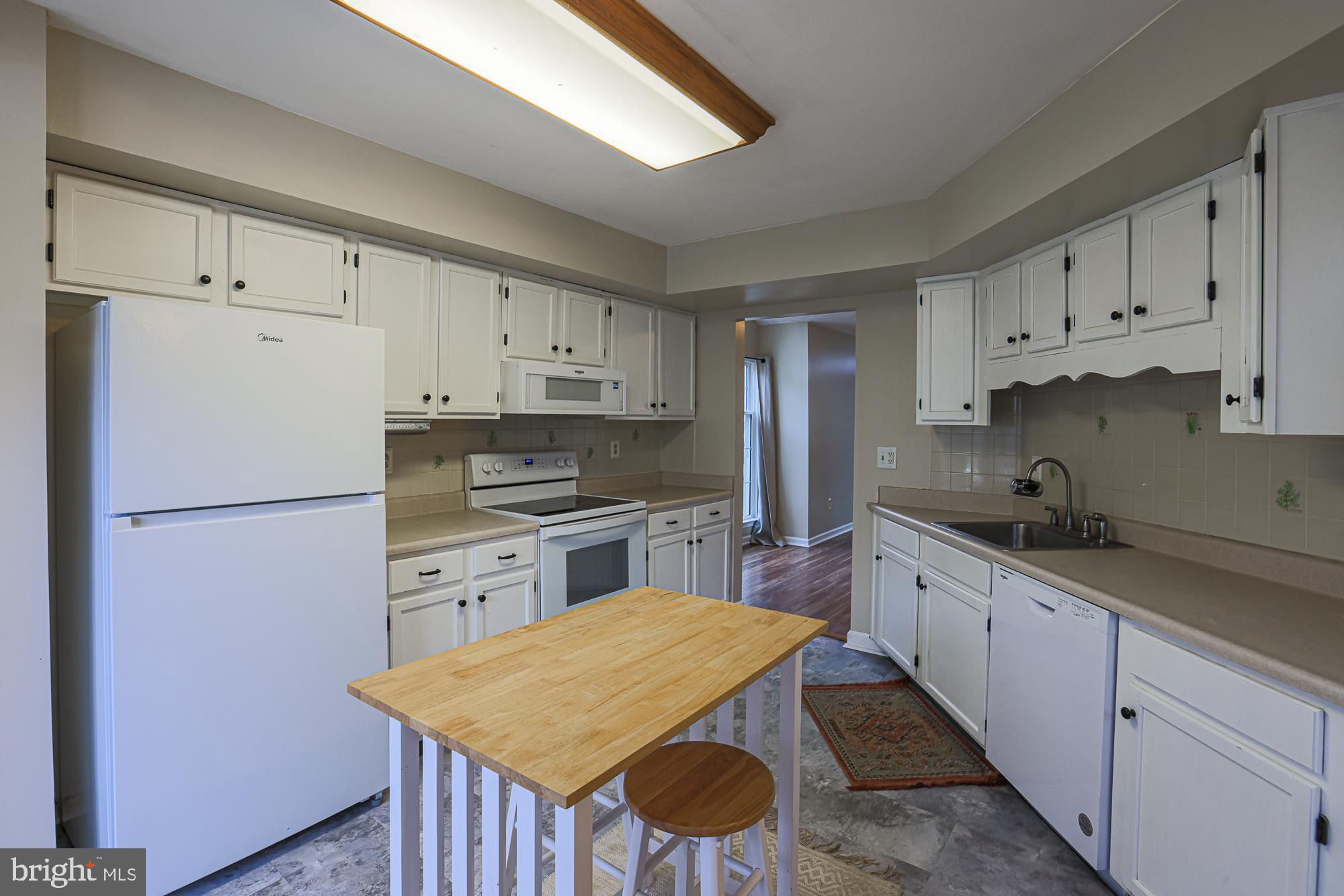 WHITE OAK - Residential