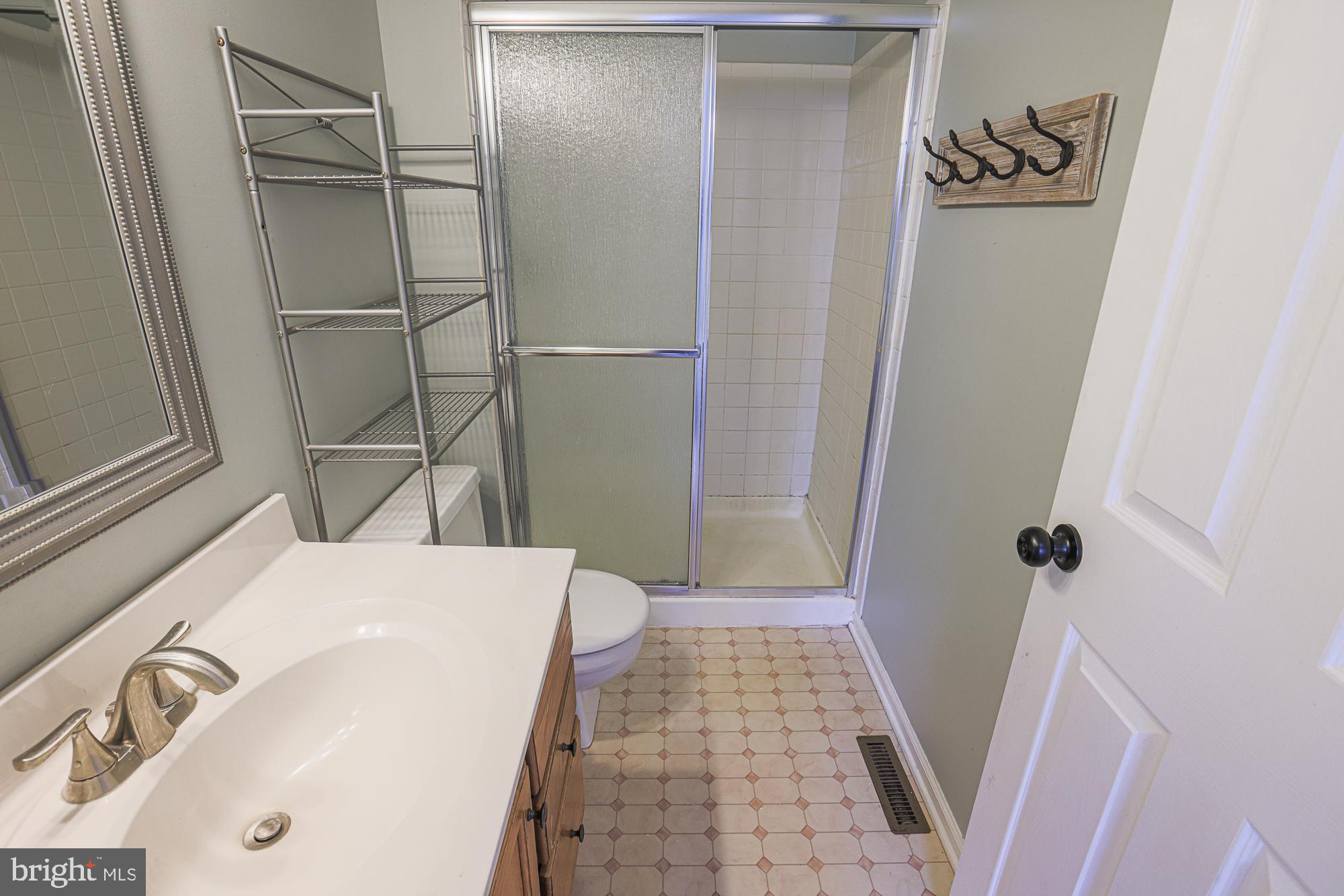 WHITE OAK - Residential