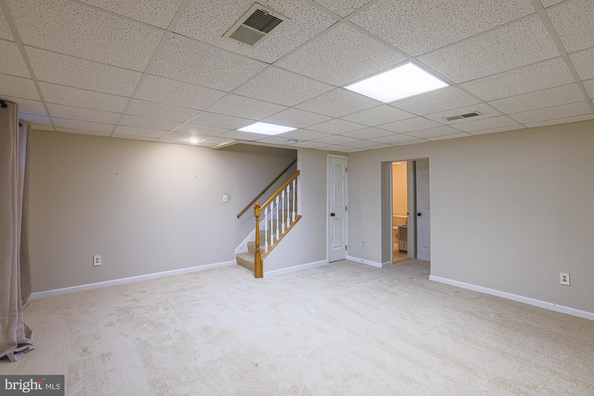 WHITE OAK - Residential