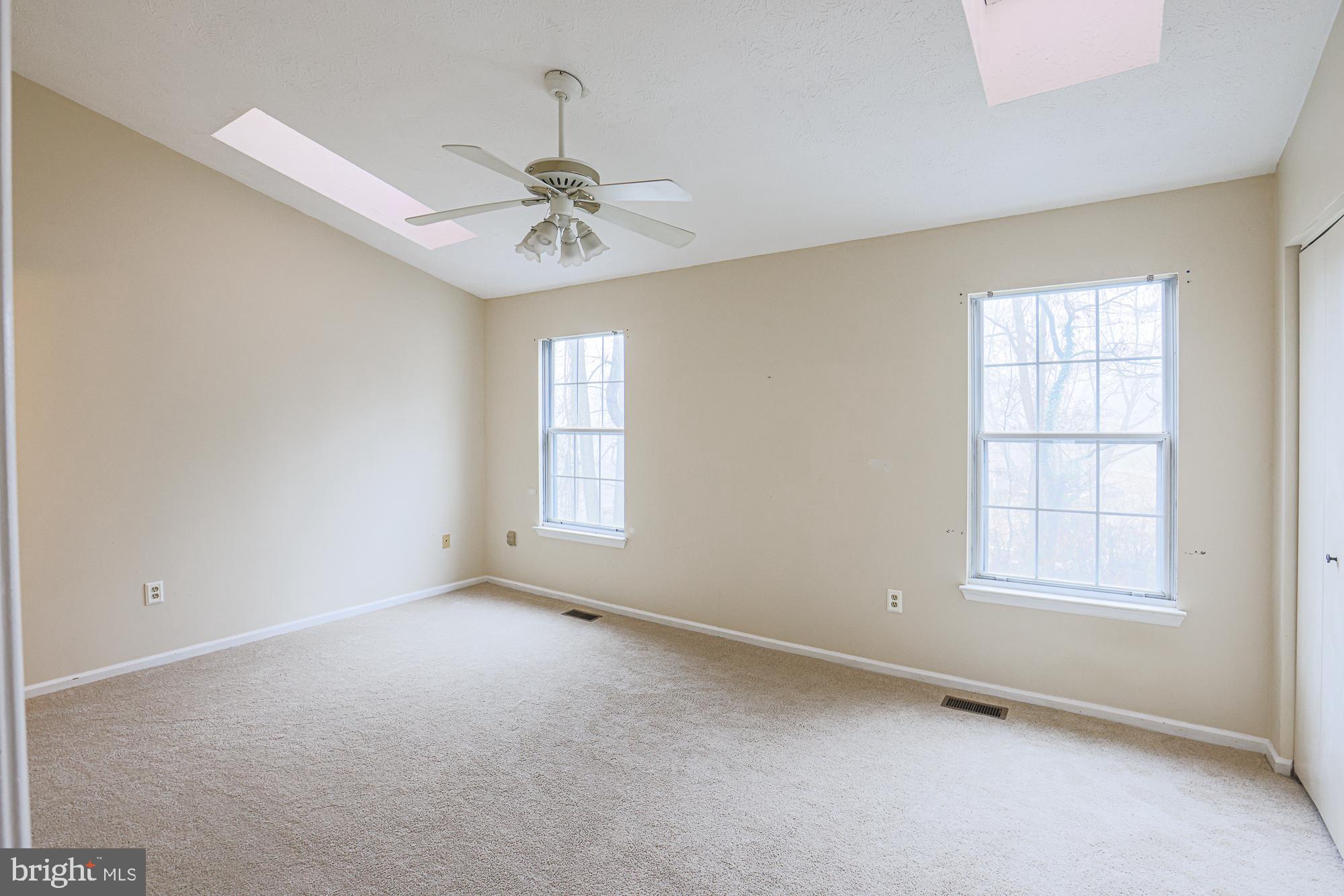 WHITE OAK - Residential