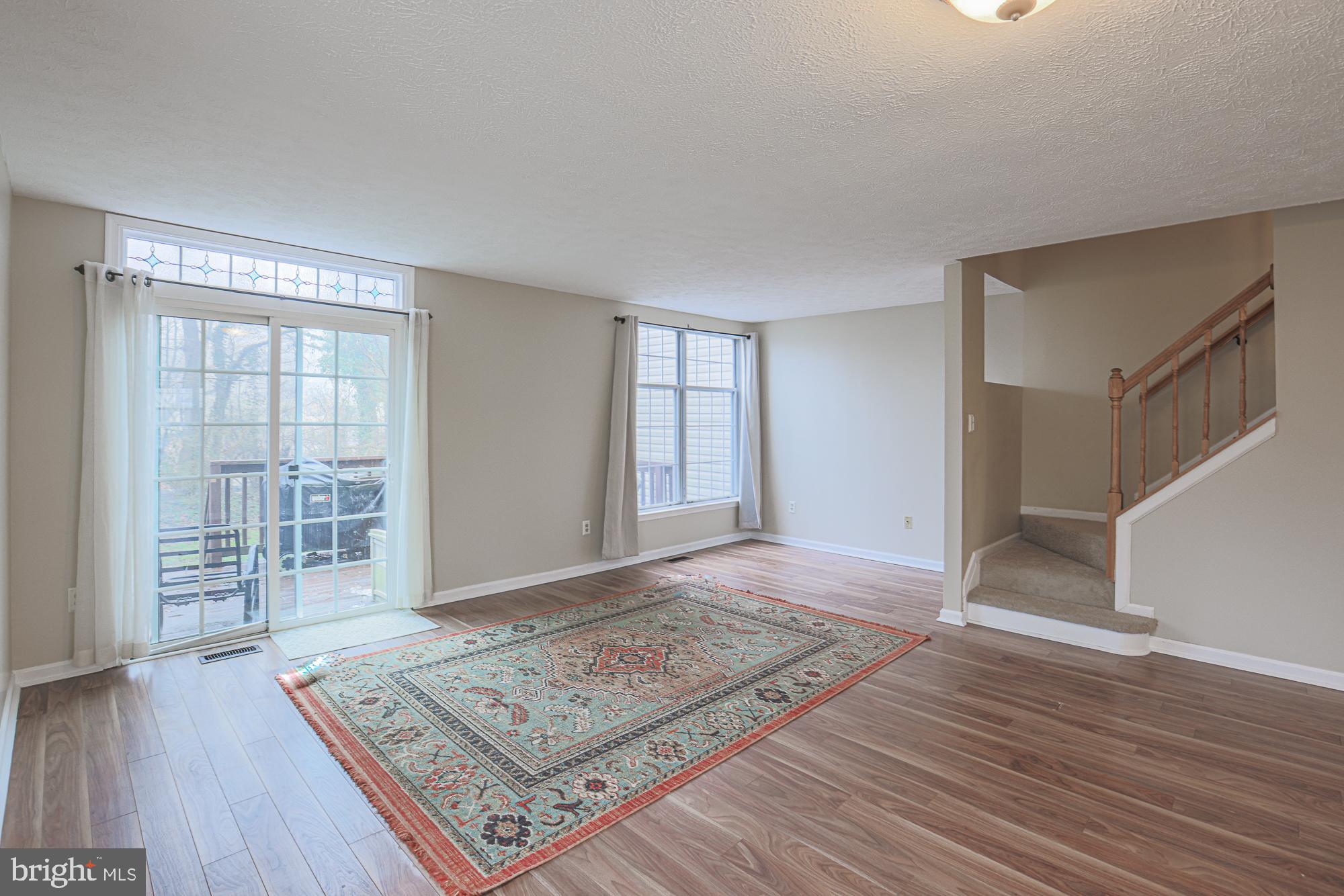 WHITE OAK - Residential