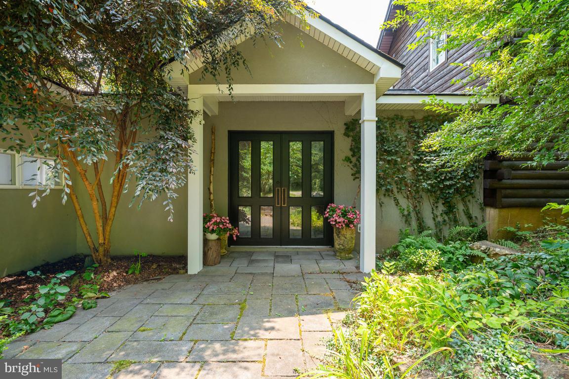 MOUNT PLEASANT EST - Residential