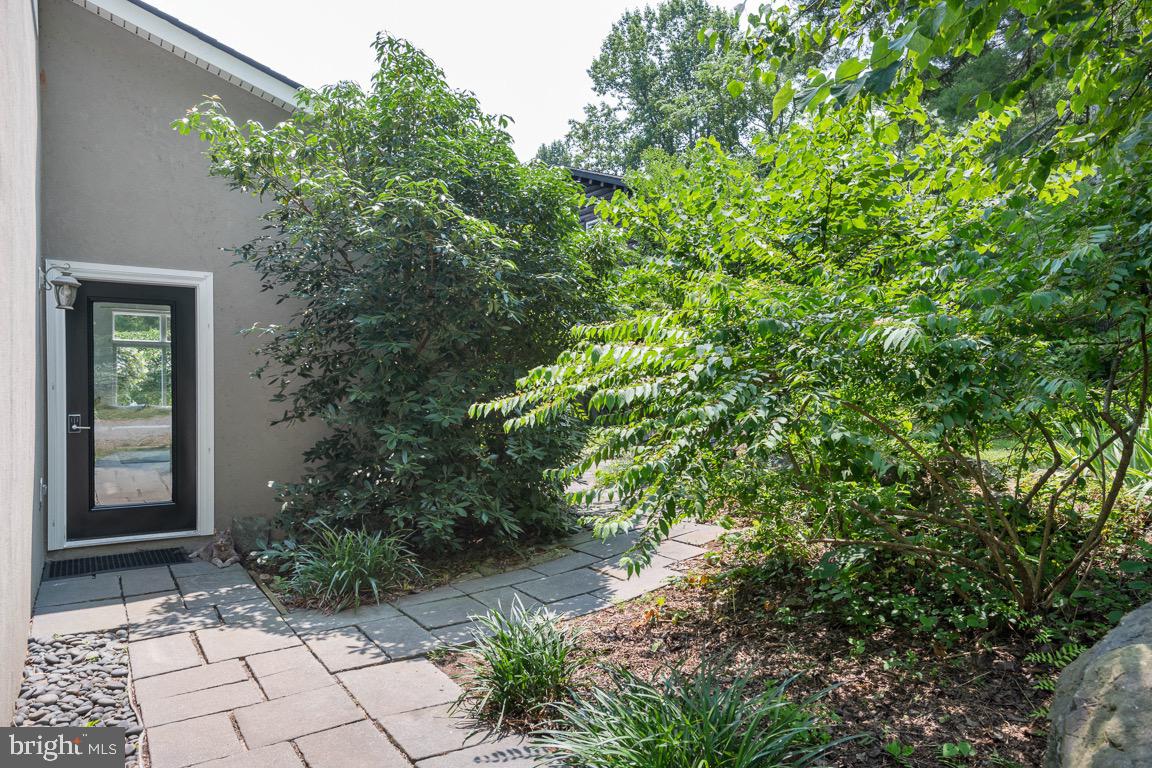 MOUNT PLEASANT EST - Residential