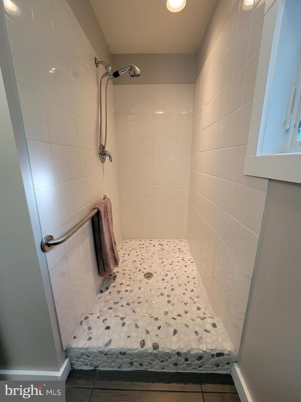 MOUNT PLEASANT EST - Residential