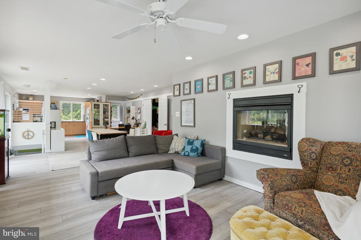 MOUNT PLEASANT EST - Residential