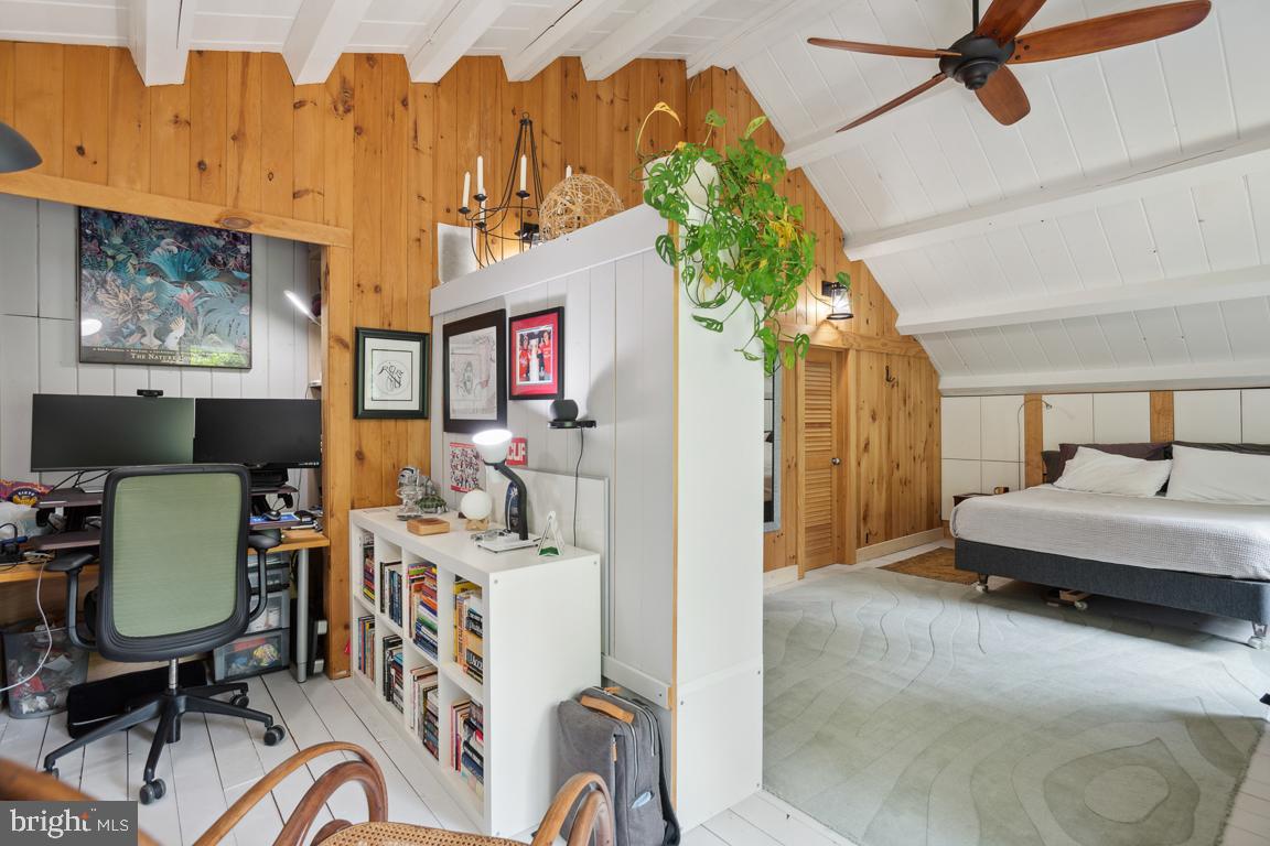 MOUNT PLEASANT EST - Residential