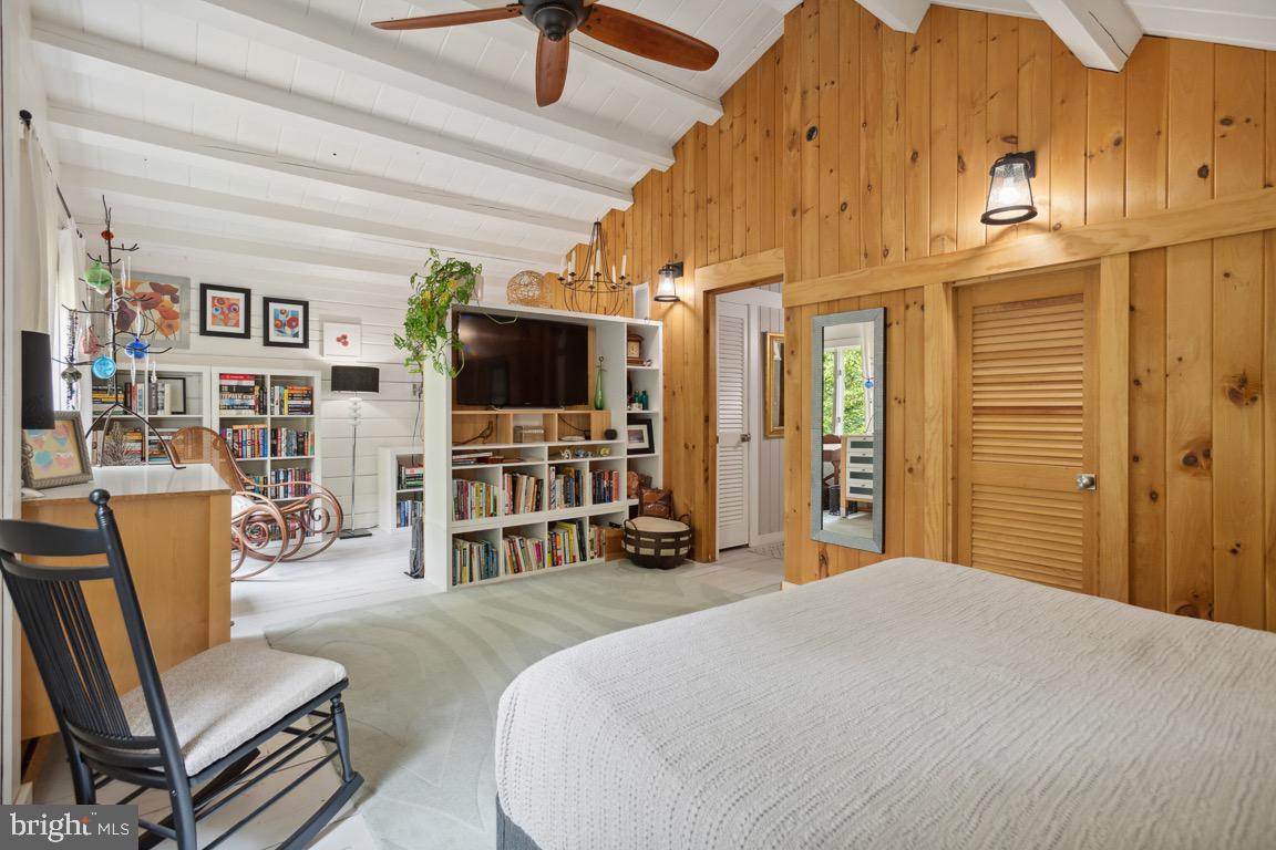 MOUNT PLEASANT EST - Residential