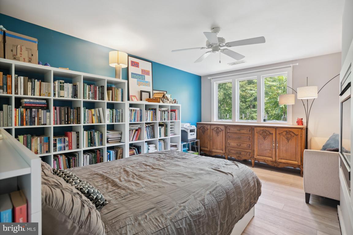 MOUNT PLEASANT EST - Residential